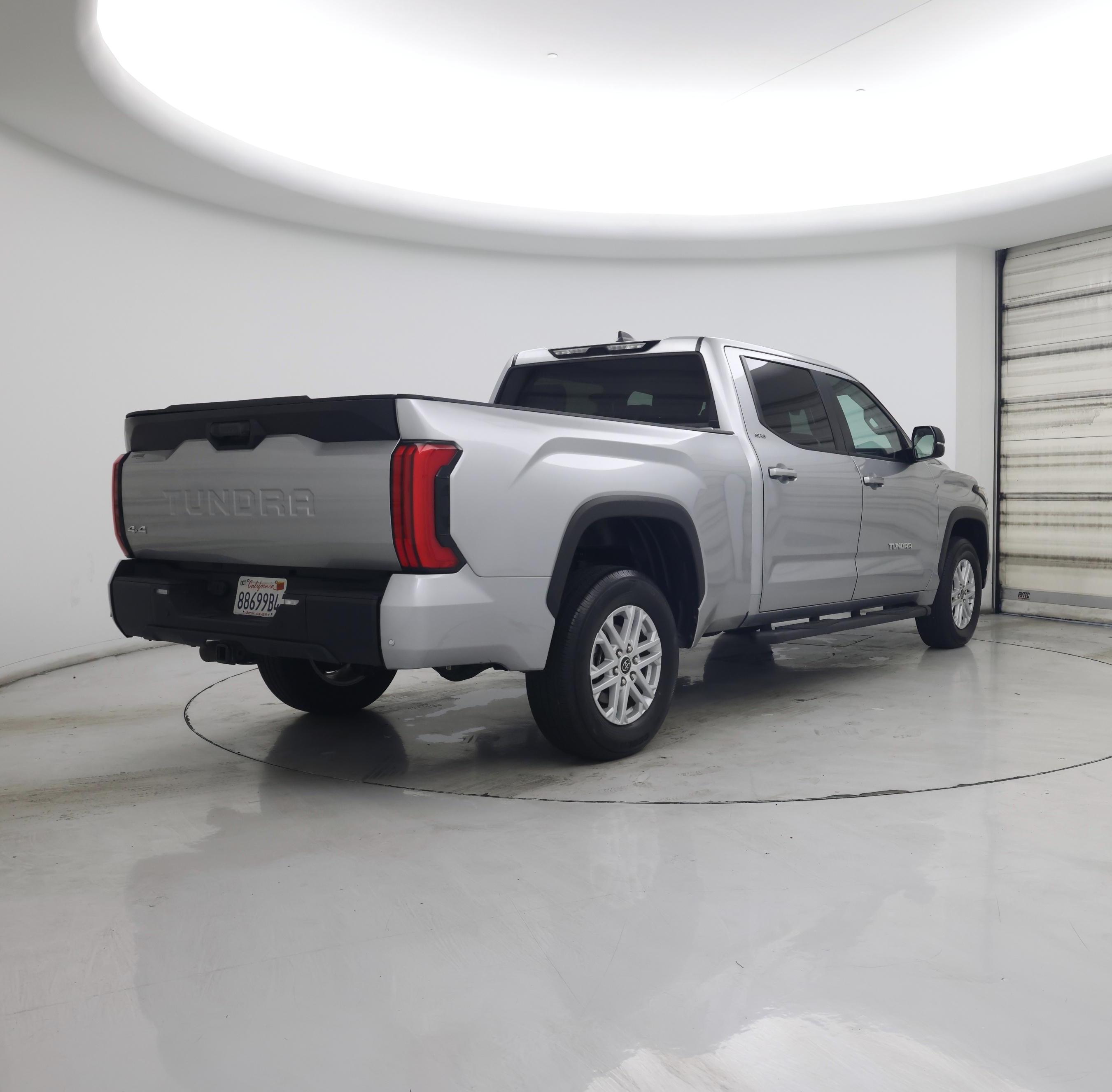 Thumbnail: 2024 Toyota Tundra - 8