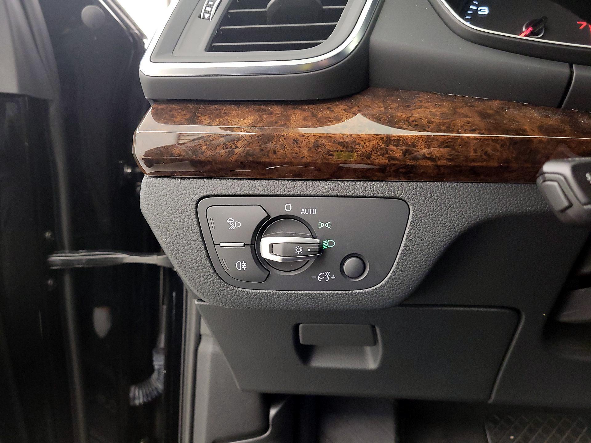 Thumbnail: 2020 Audi Q5 - 13