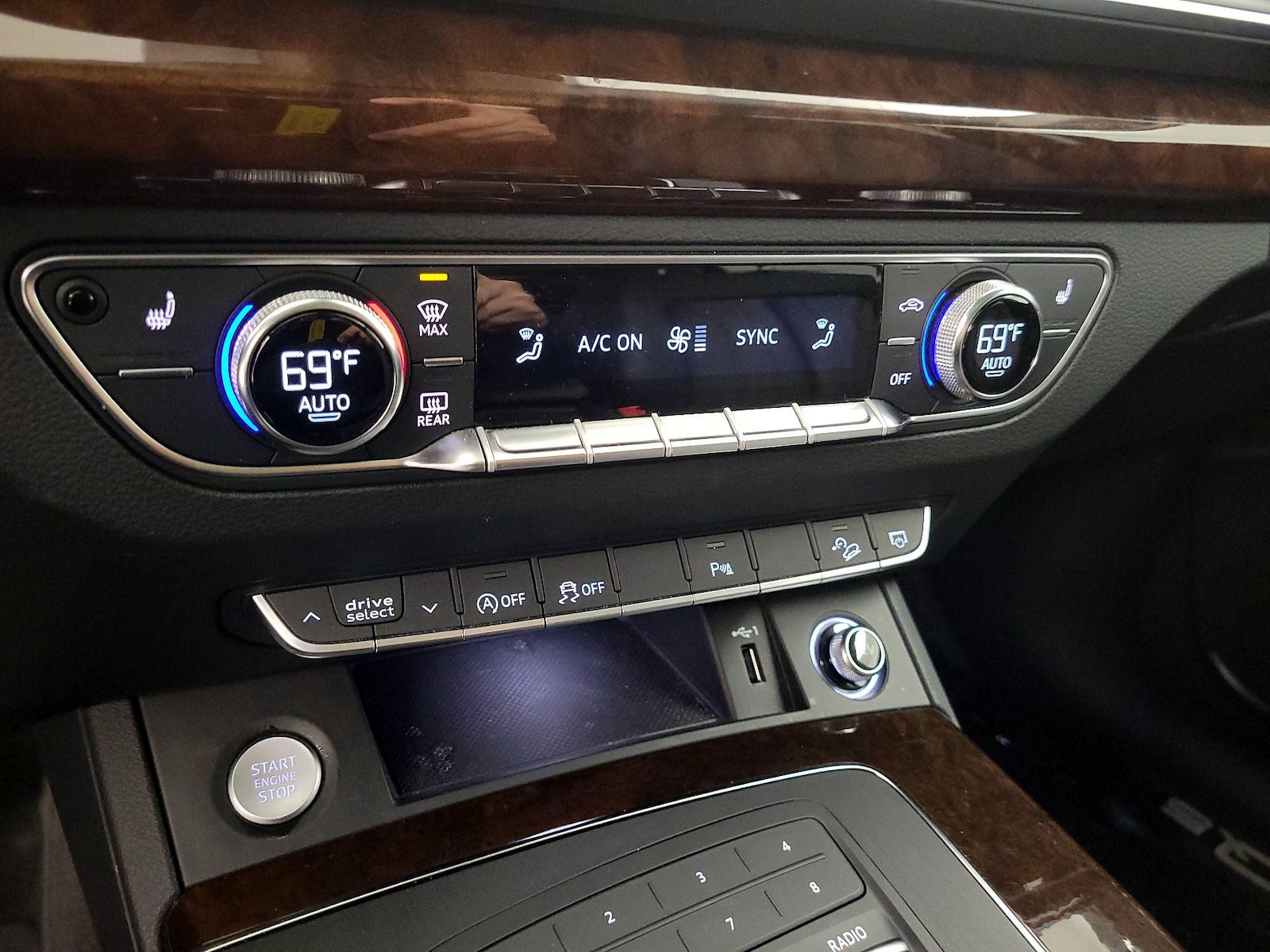 2020 Audi Q5 Premium - Photo 17