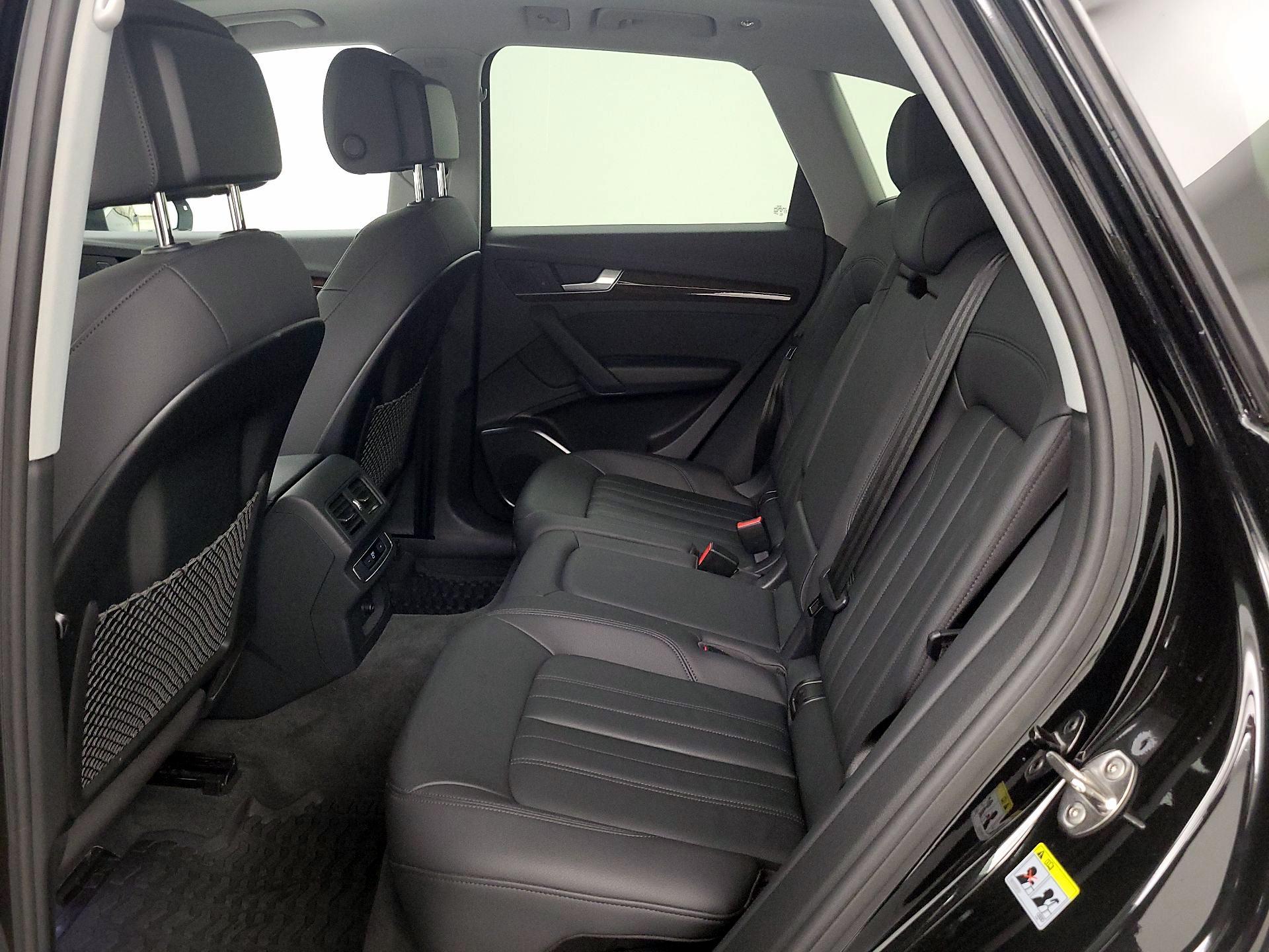 Thumbnail: 2020 Audi Q5 - 19