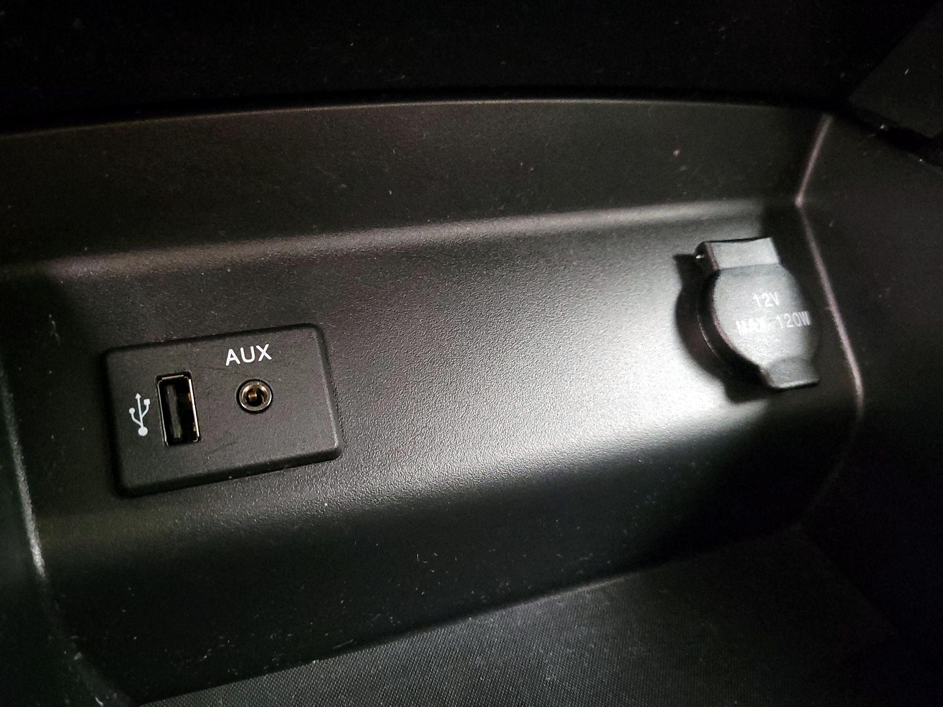 Thumbnail: 2016 Nissan Altima - 18