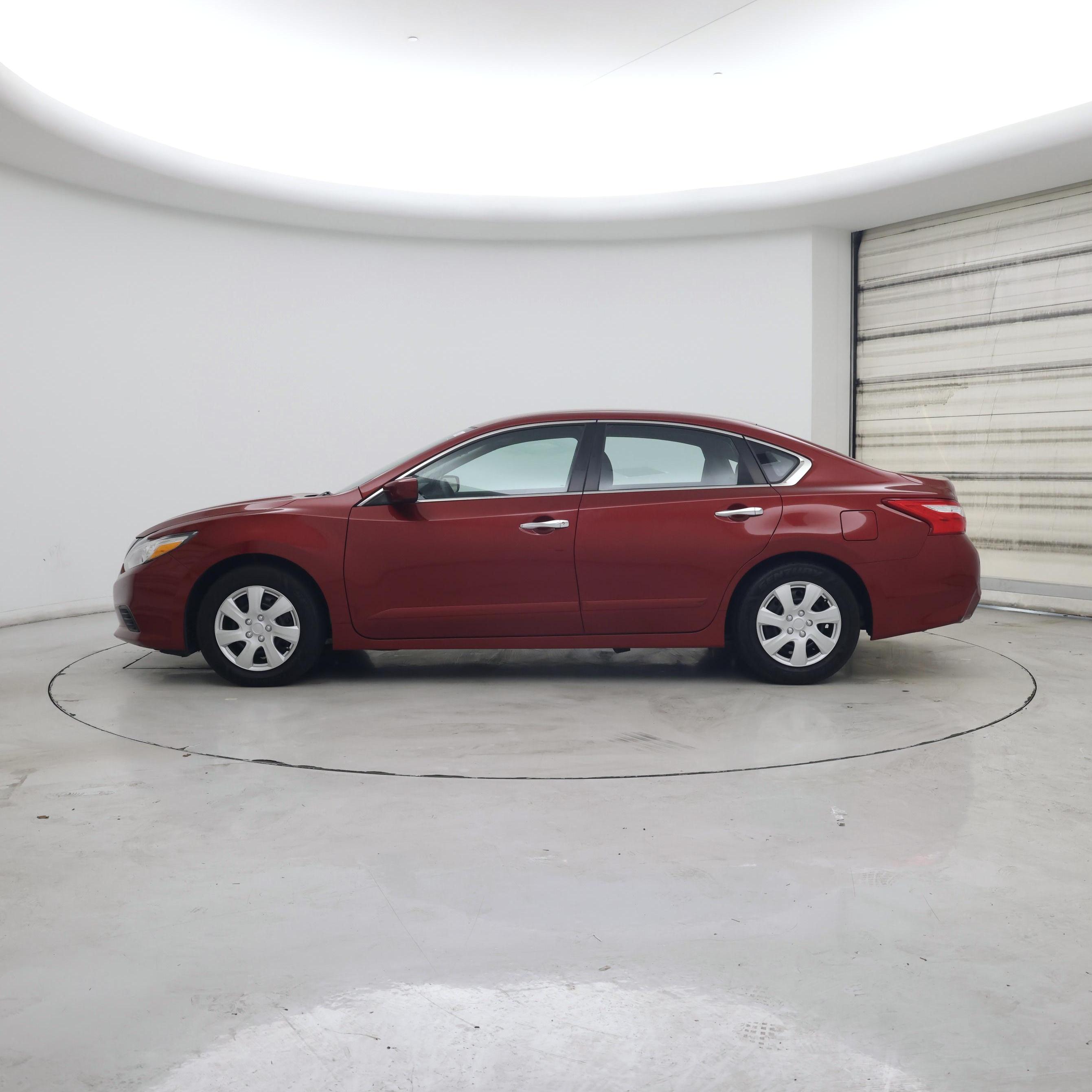 Thumbnail: 2016 Nissan Altima - 3