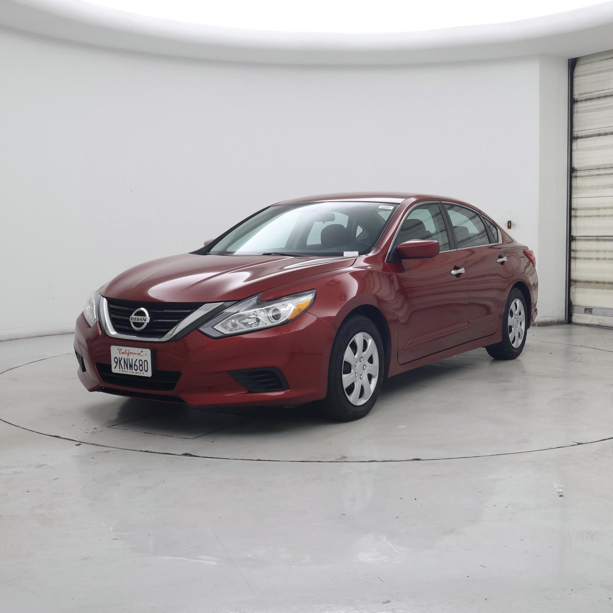 Thumbnail: 2016 Nissan Altima - 4