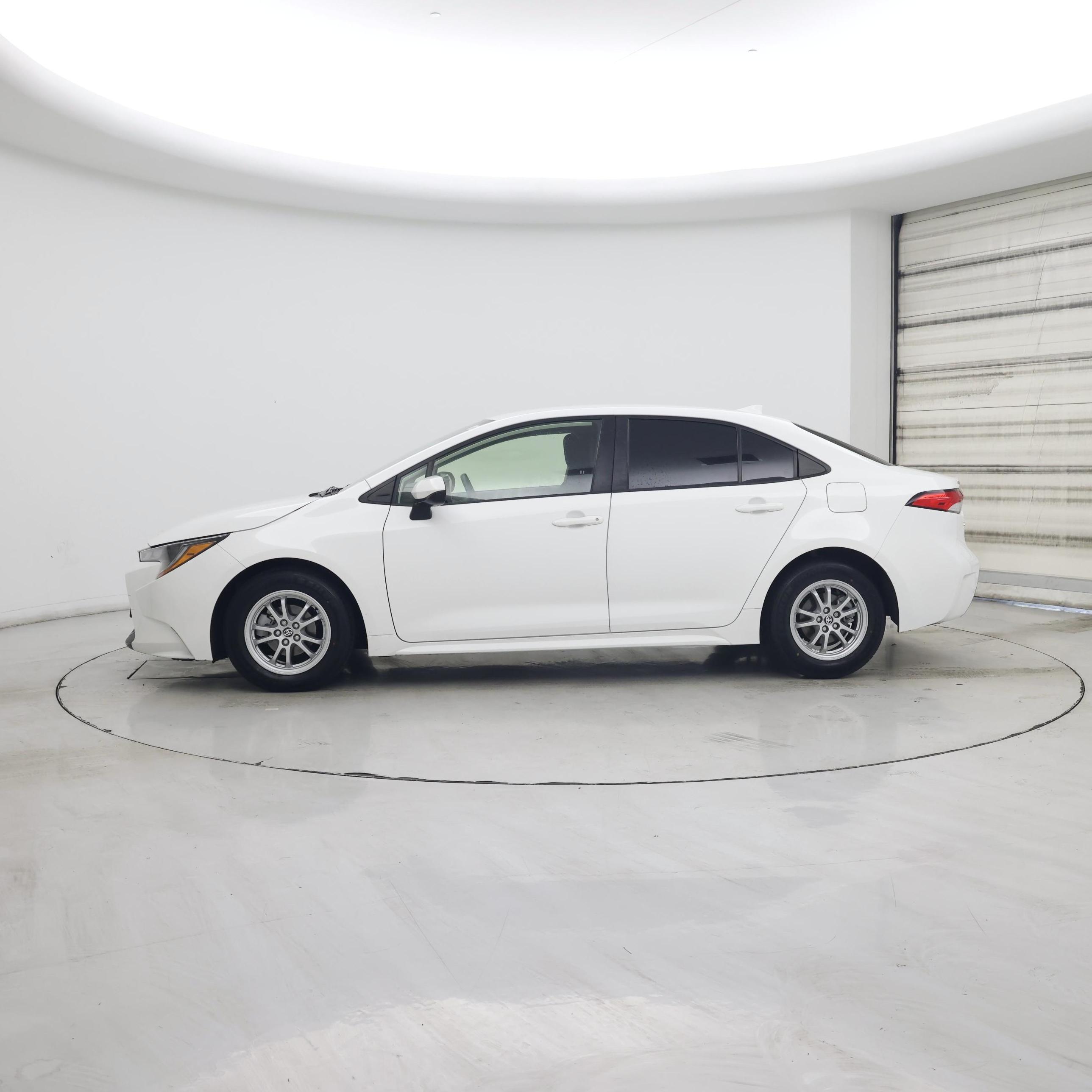 Thumbnail: 2022 Toyota Corolla - 3