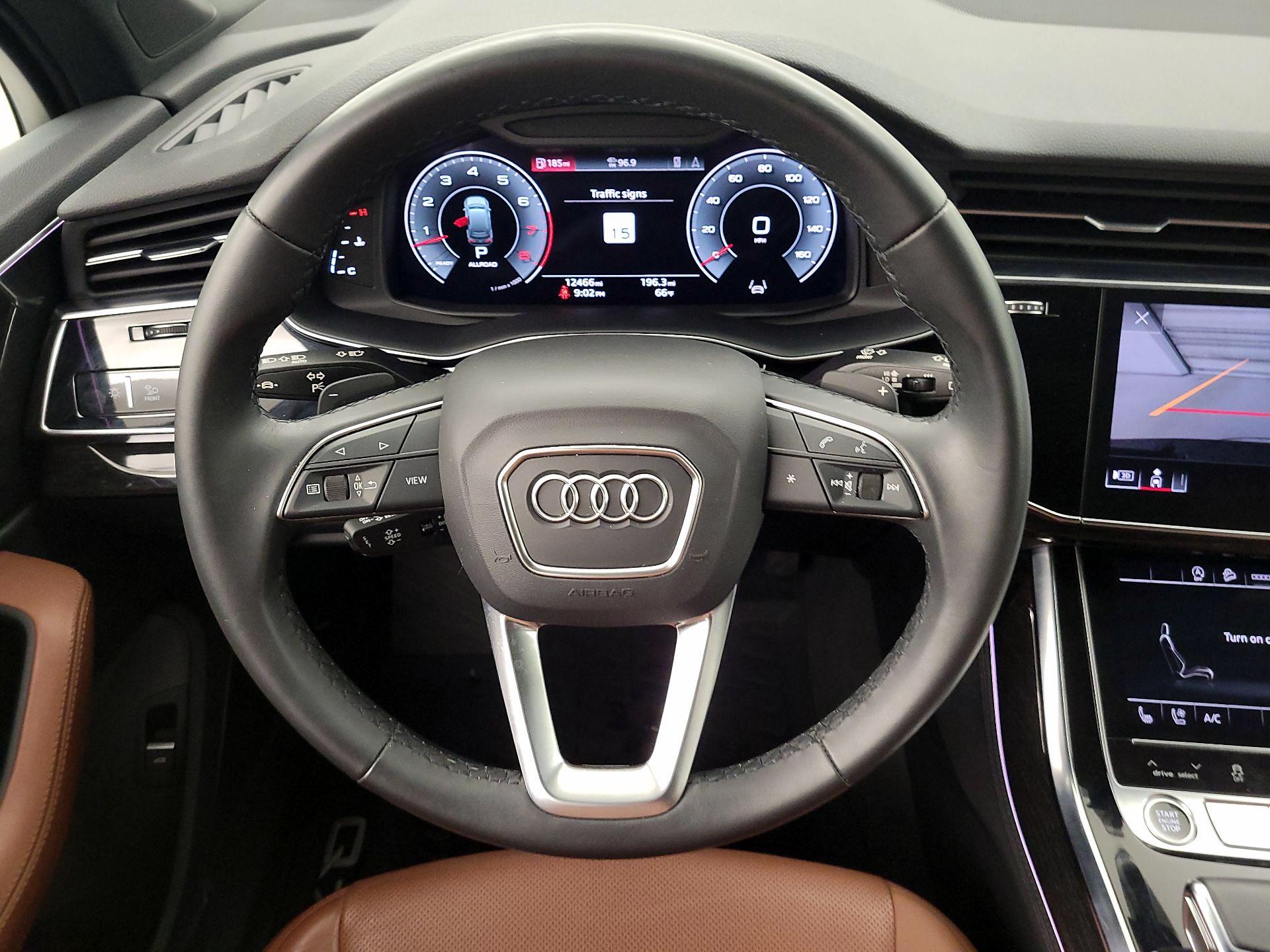 Thumbnail: 2022 Audi Q7 - 10