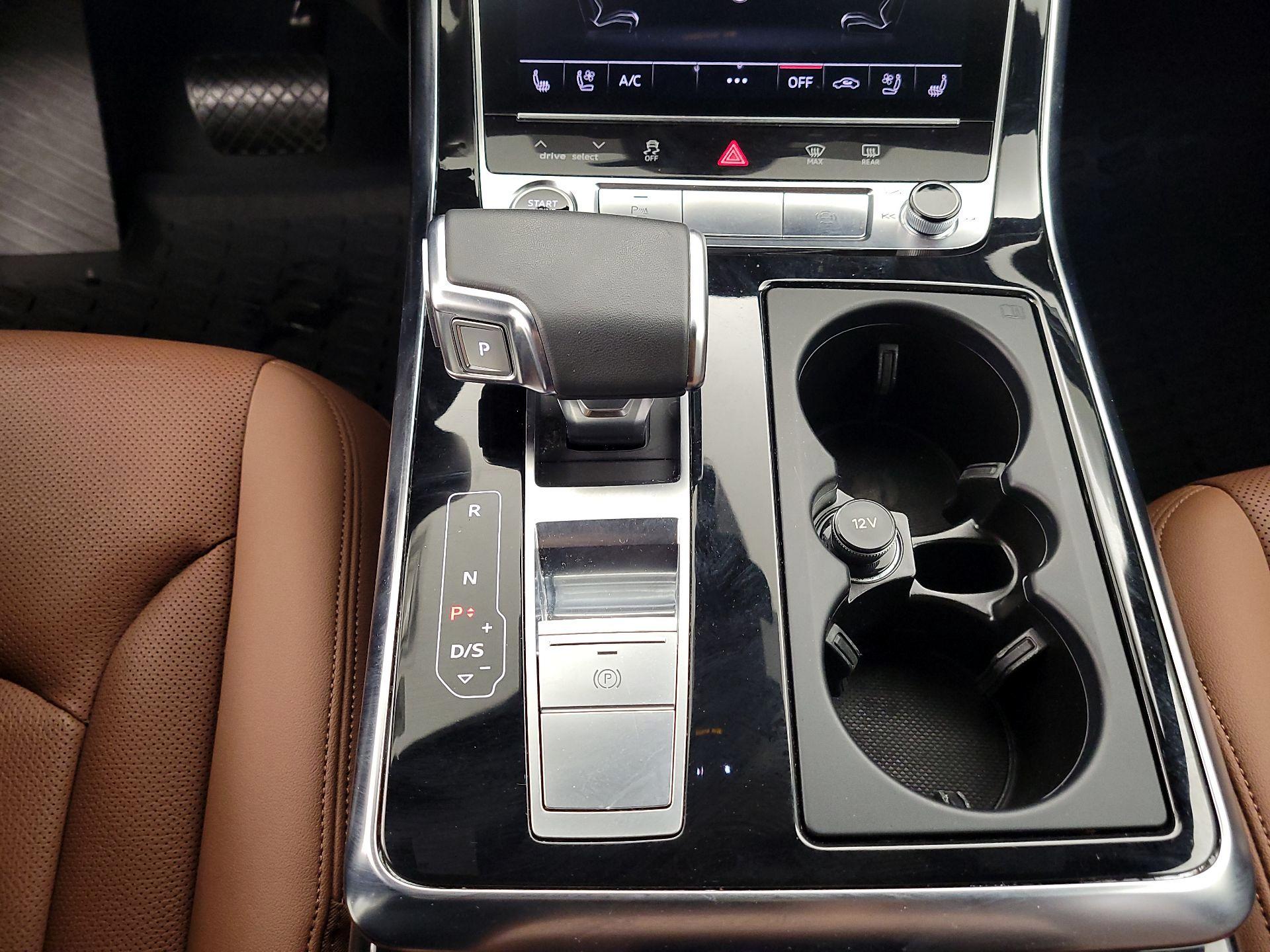 Thumbnail: 2022 Audi Q7 - 16