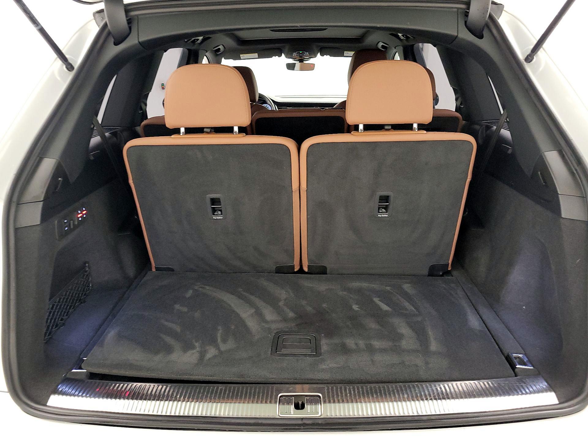 Thumbnail: 2022 Audi Q7 - 19