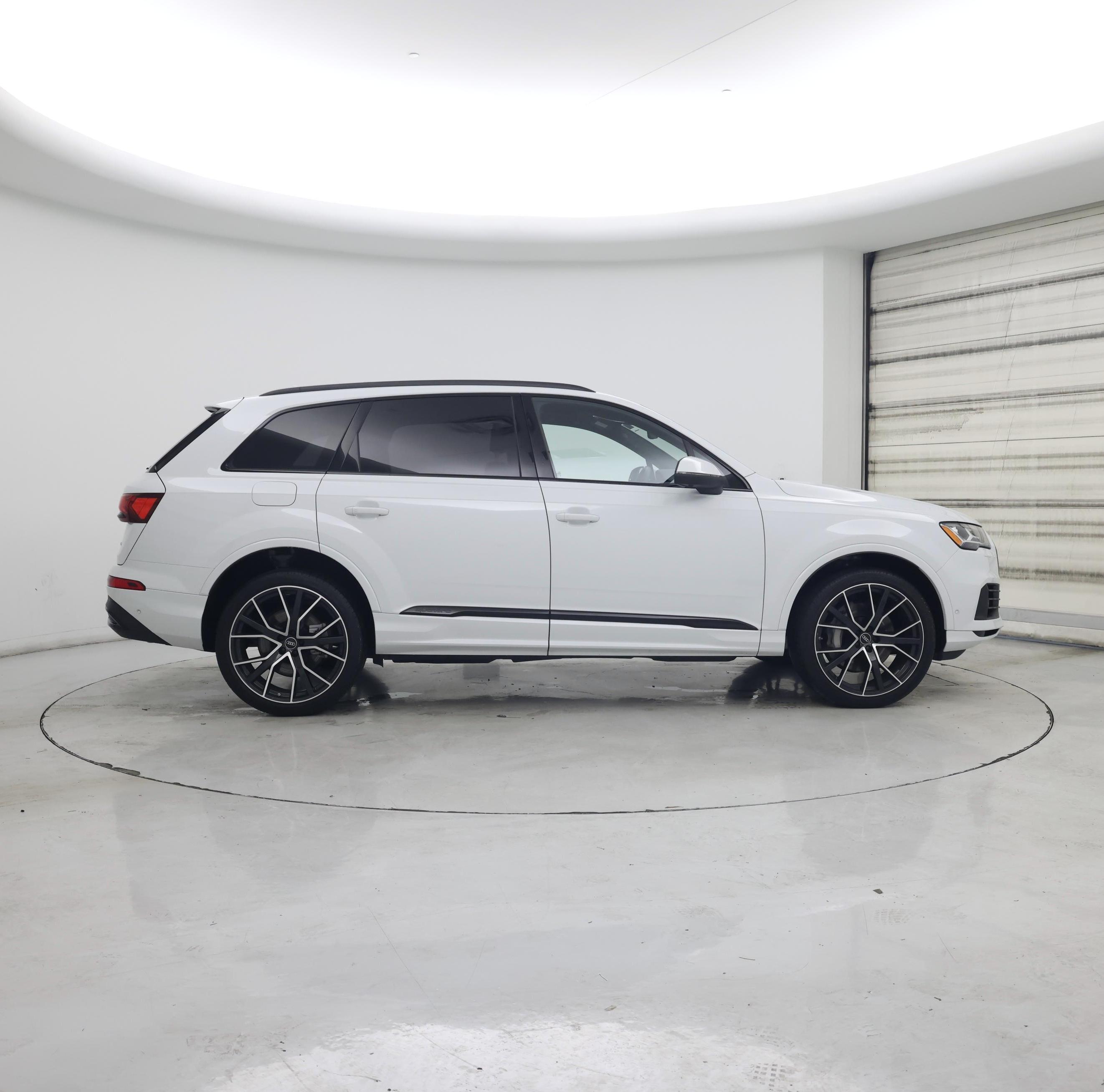 Thumbnail: 2022 Audi Q7 - 7