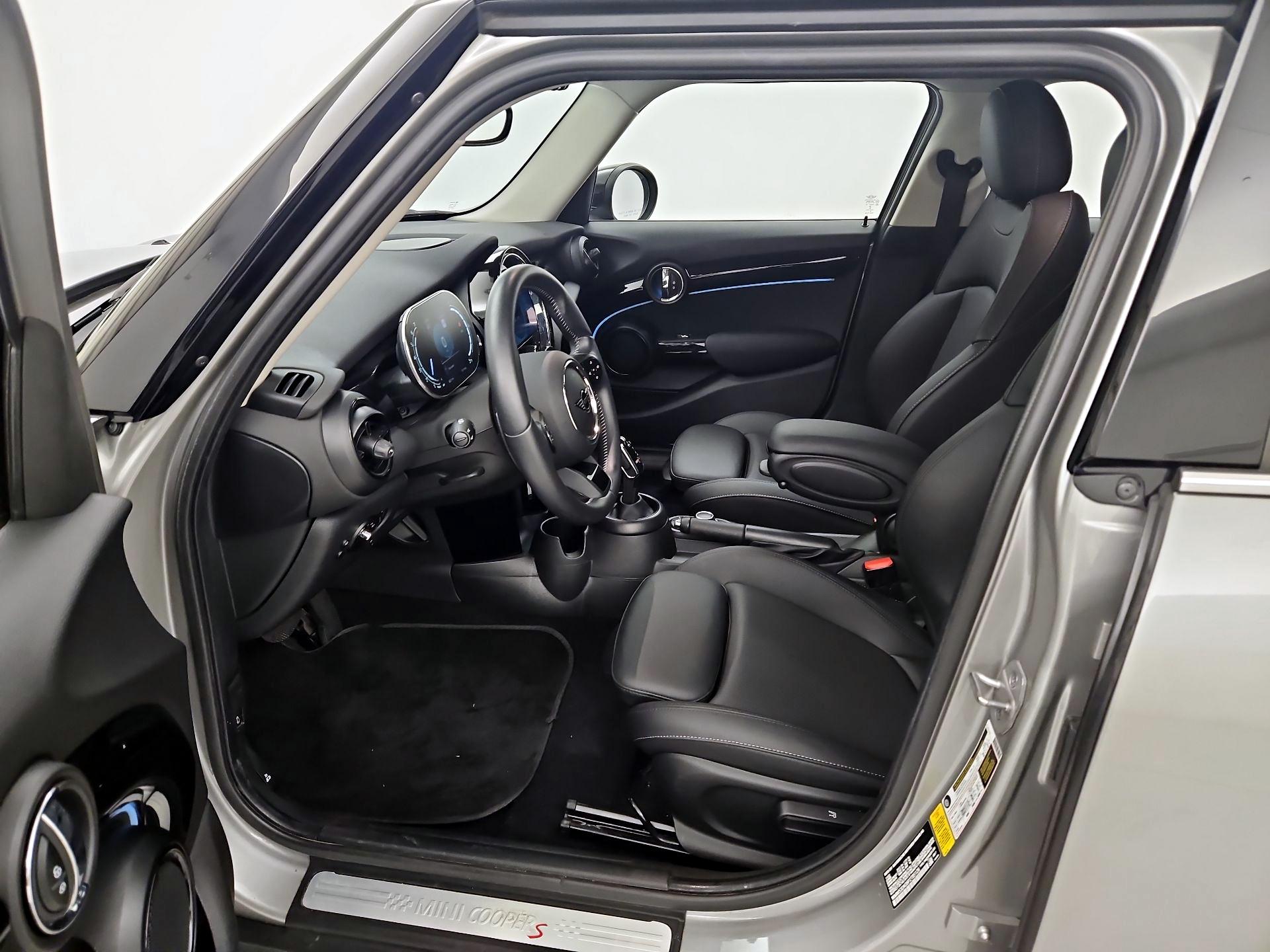 Thumbnail: 2023 MINI Cooper Hardtop - 11