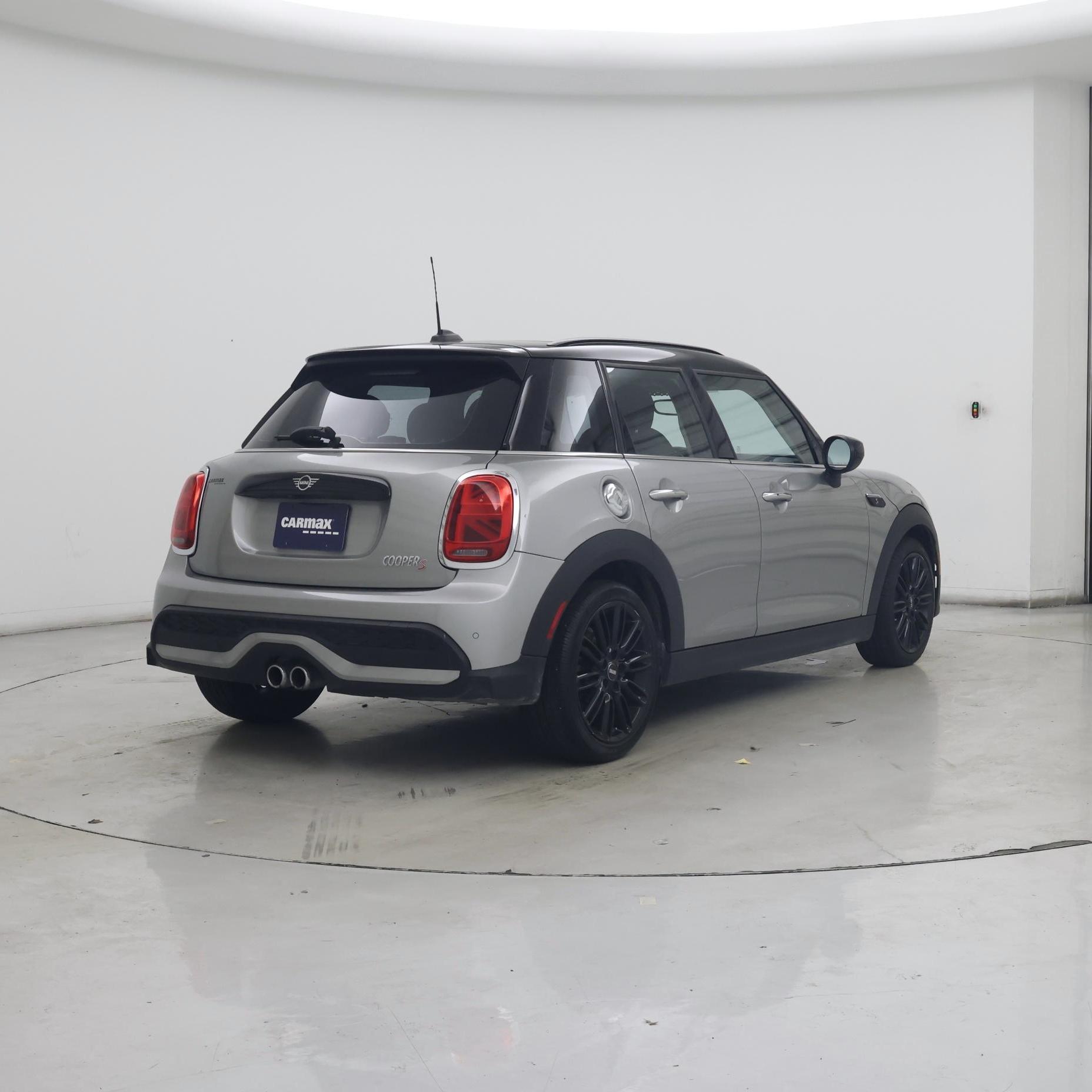 Thumbnail: 2023 MINI Cooper Hardtop - 8