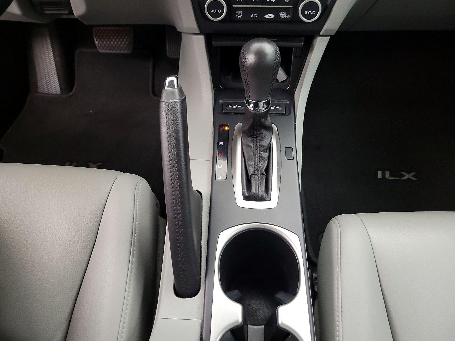 Thumbnail: 2016 Acura ILX - 16