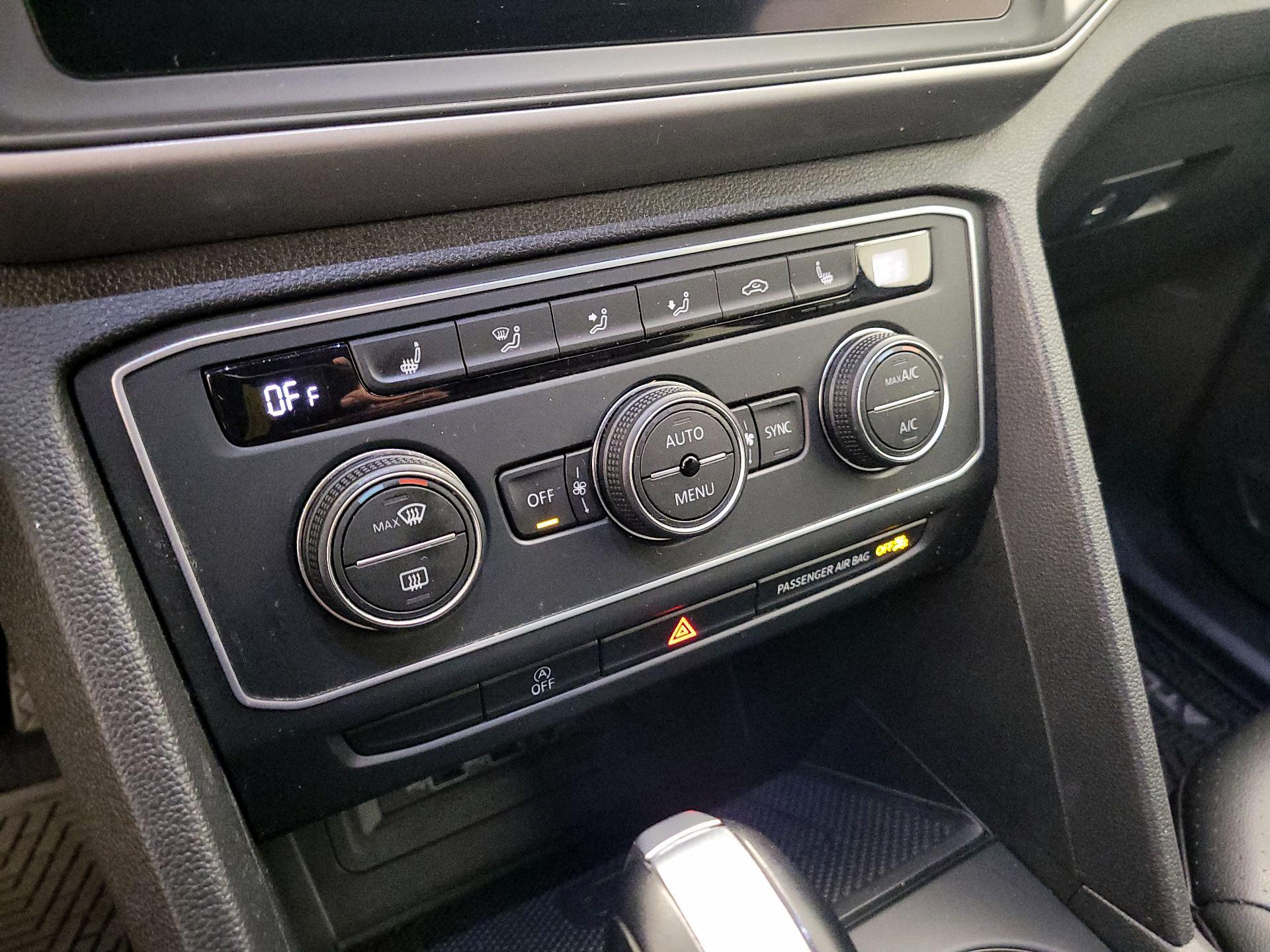 Thumbnail: 2020 Volkswagen Atlas - 16