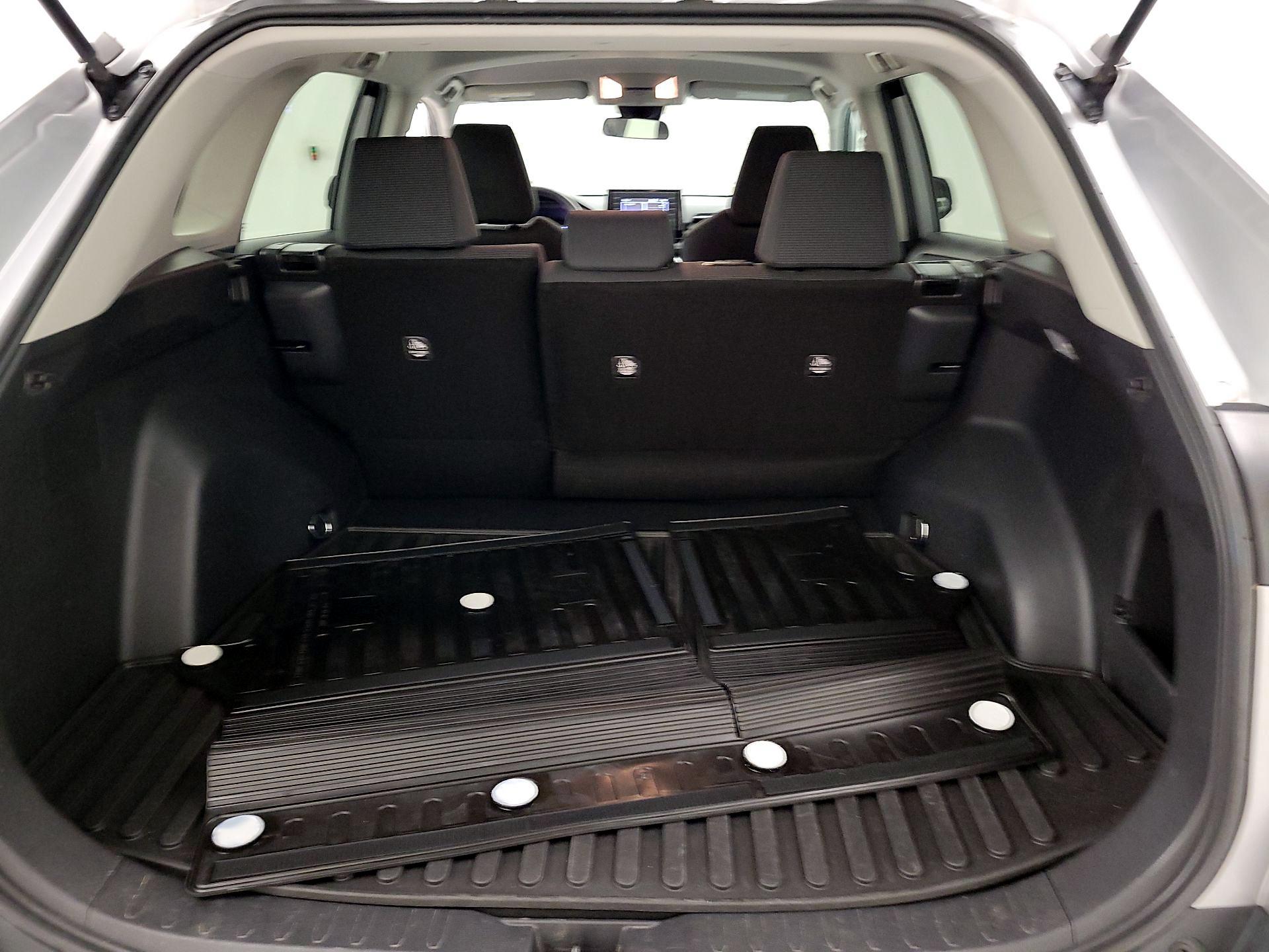 Thumbnail: 2020 Toyota RAV4 - 19