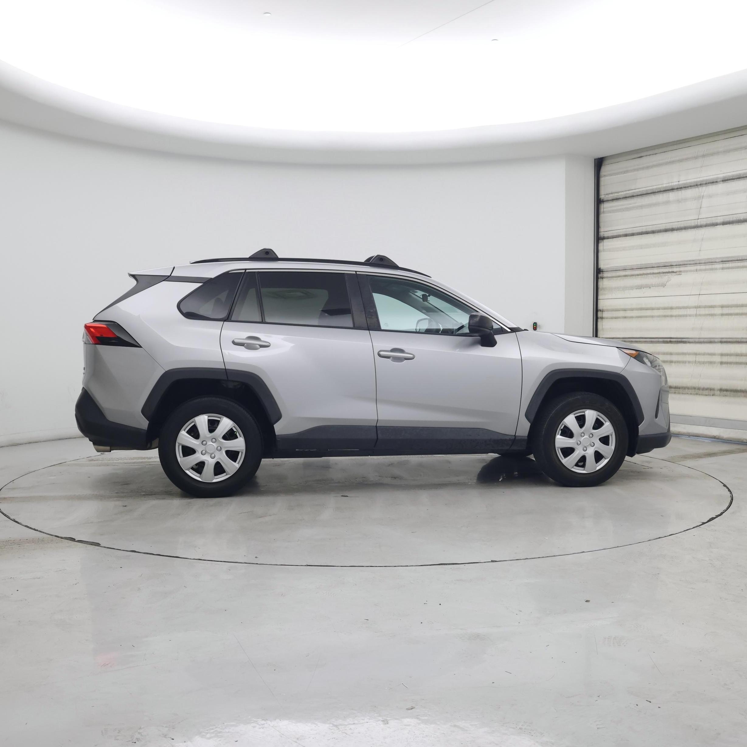 Thumbnail: 2020 Toyota RAV4 - 7