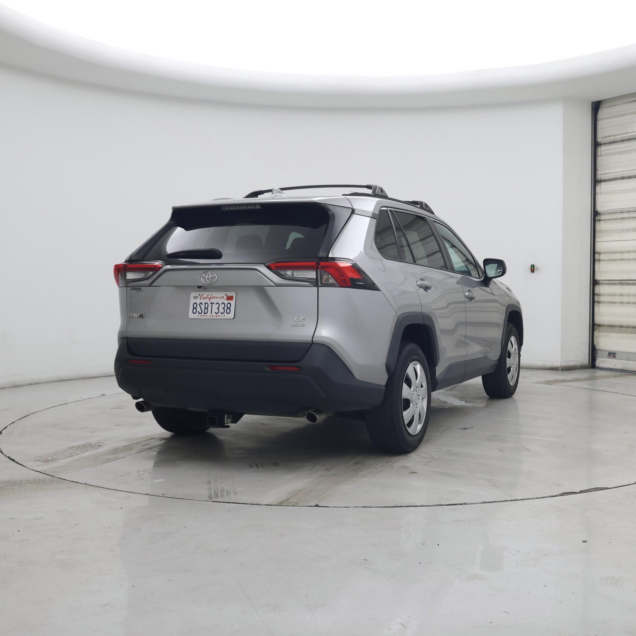 Thumbnail: 2020 Toyota RAV4 - 8