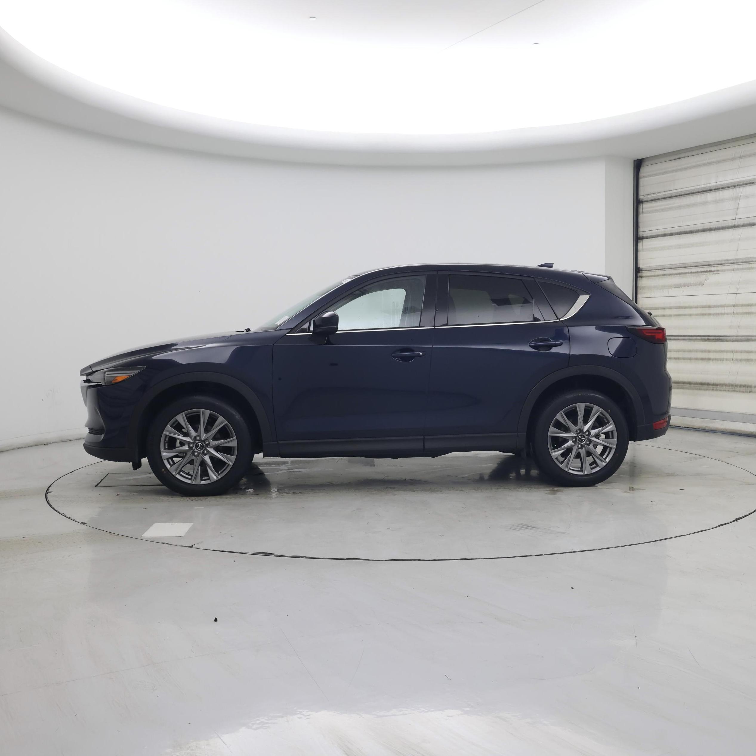 Thumbnail: 2020 Mazda CX-5 - 3