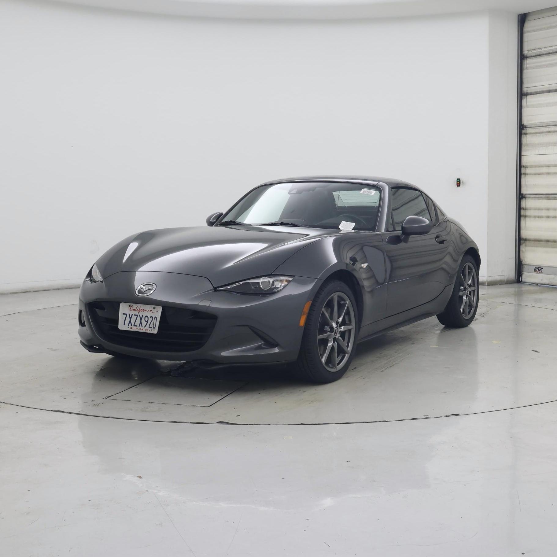 Thumbnail: 2017 Mazda MX-5 Miata - 4