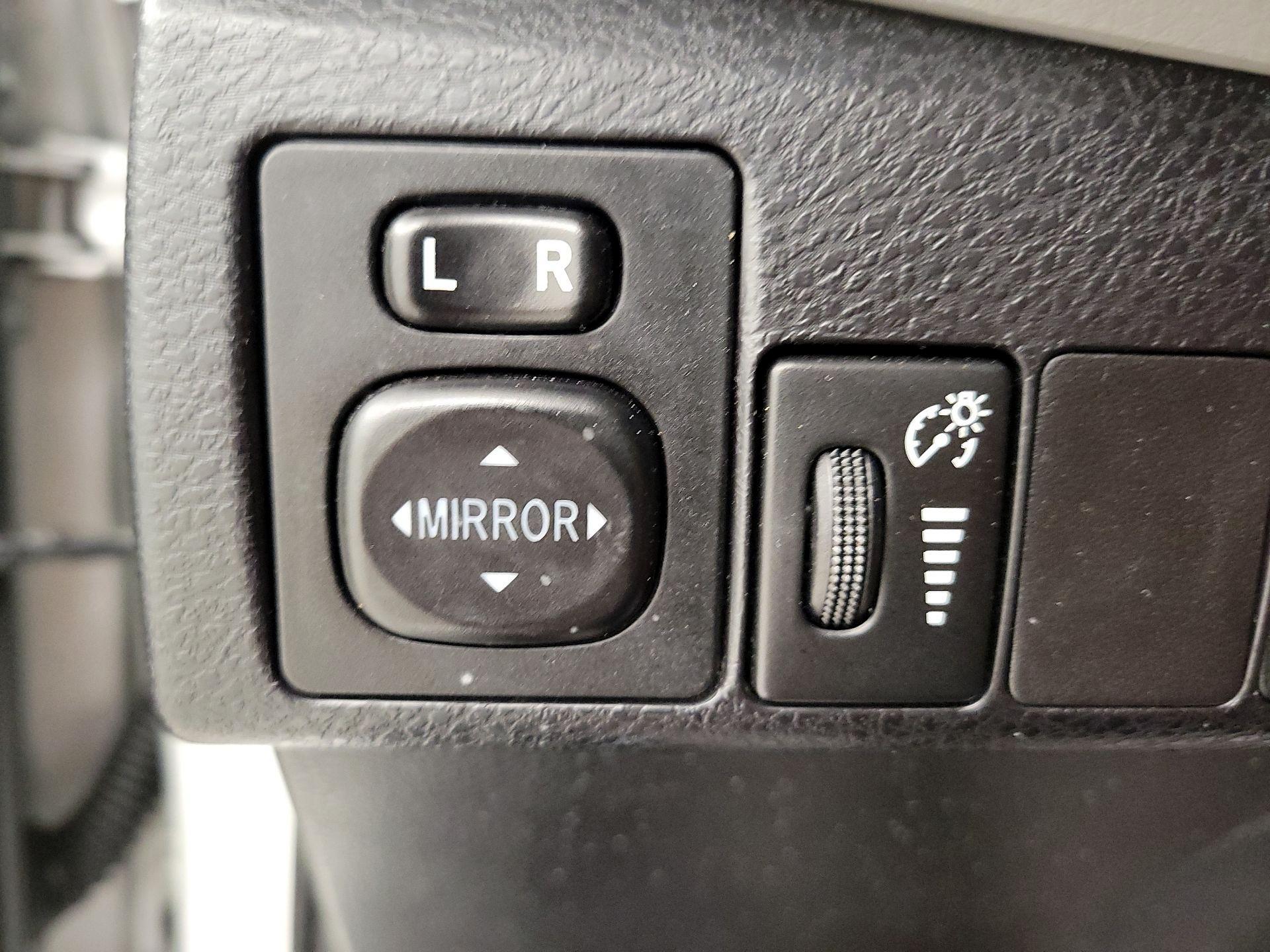 Thumbnail: 2016 Toyota Corolla - 13