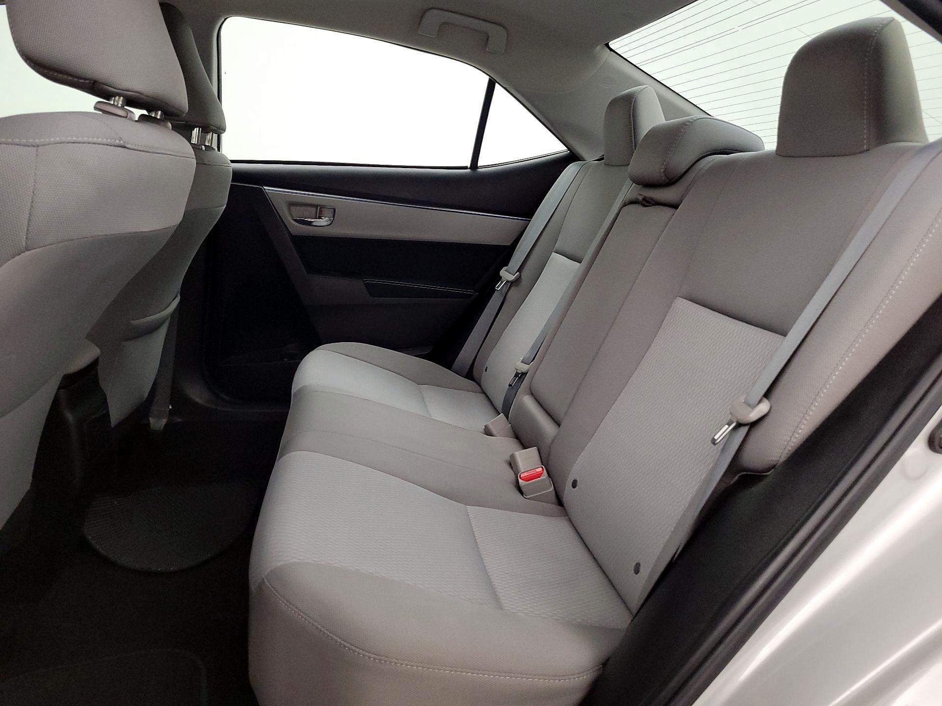 Thumbnail: 2016 Toyota Corolla - 18