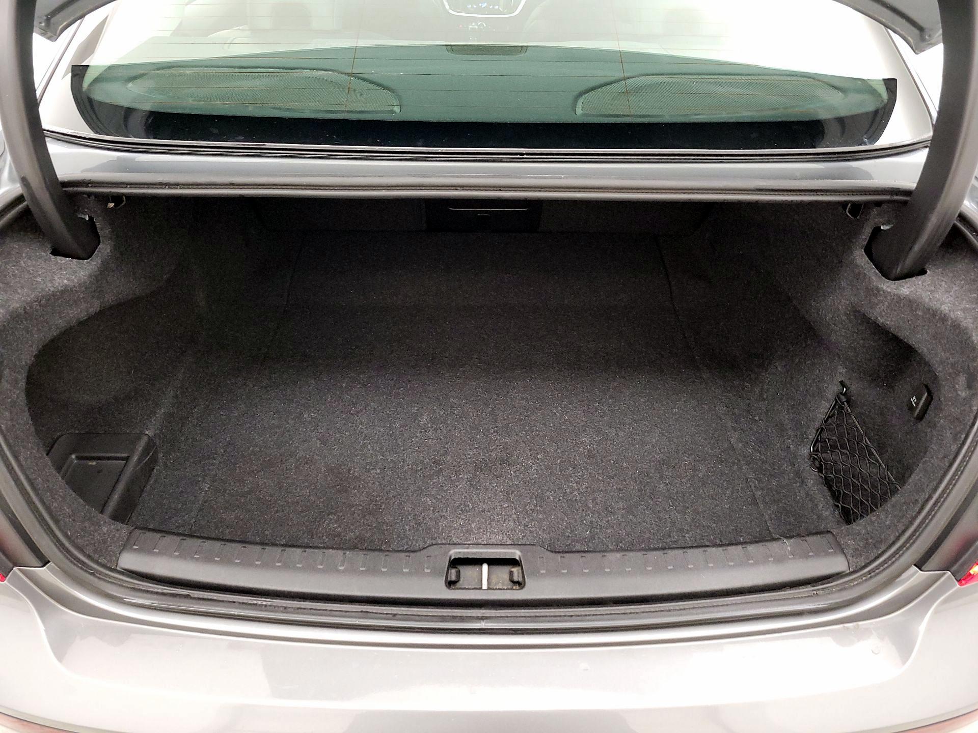 Thumbnail: 2020 Volvo S60 - 20