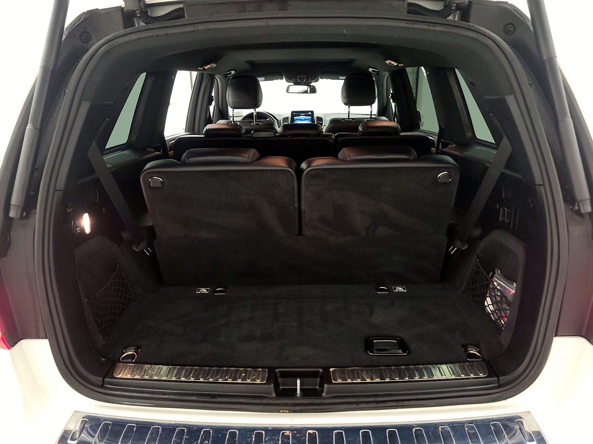 Thumbnail: 2019 Mercedes-Benz GLS - 19