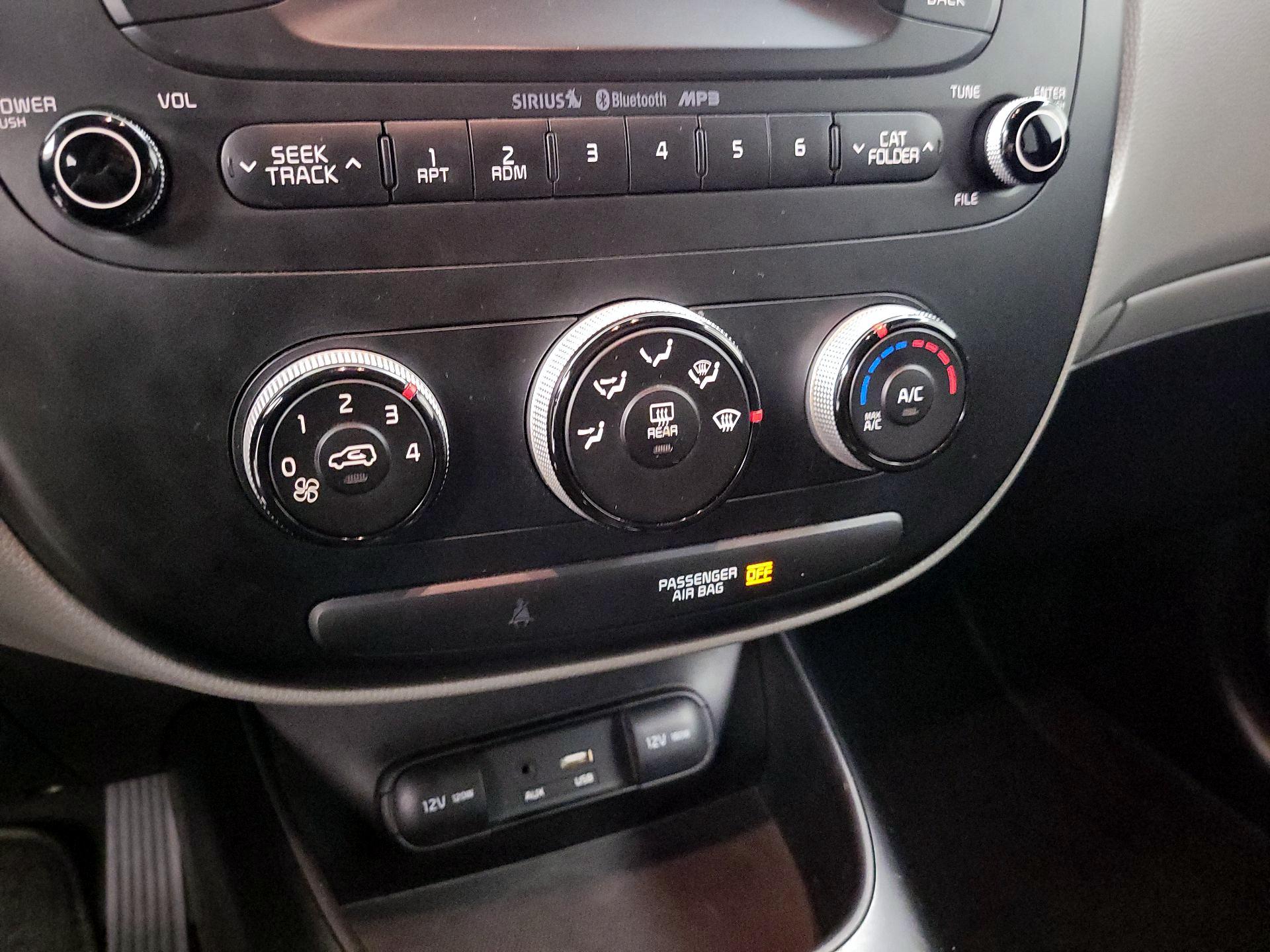 Thumbnail: 2015 Kia Soul - 15