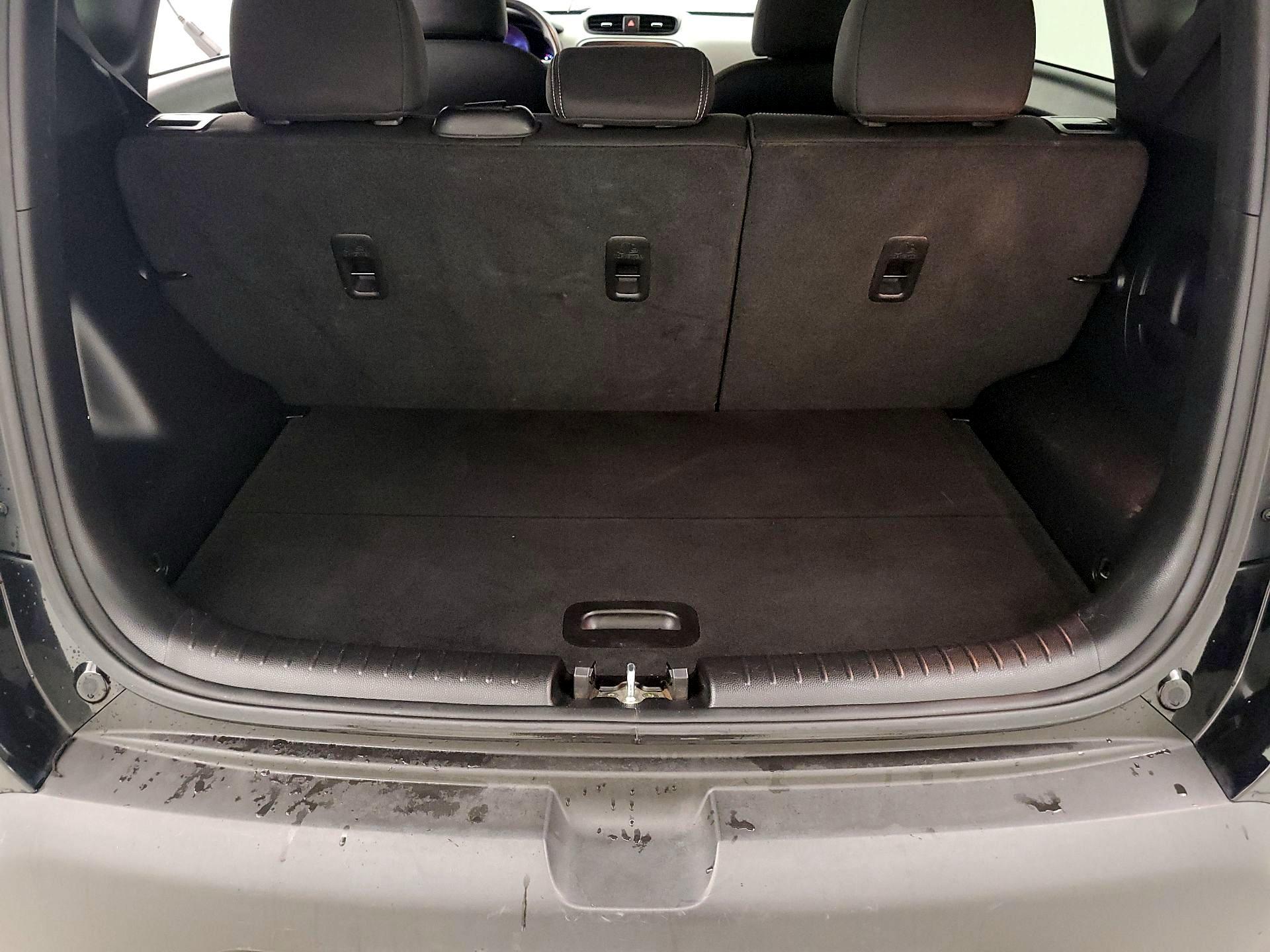 Thumbnail: 2015 Kia Soul - 19