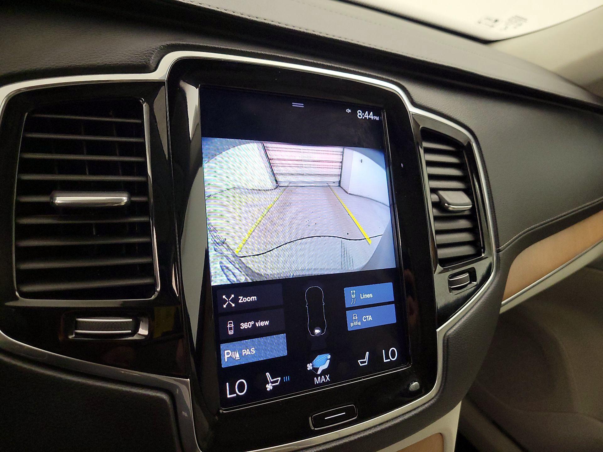 Thumbnail: 2020 Volvo XC90 - 14