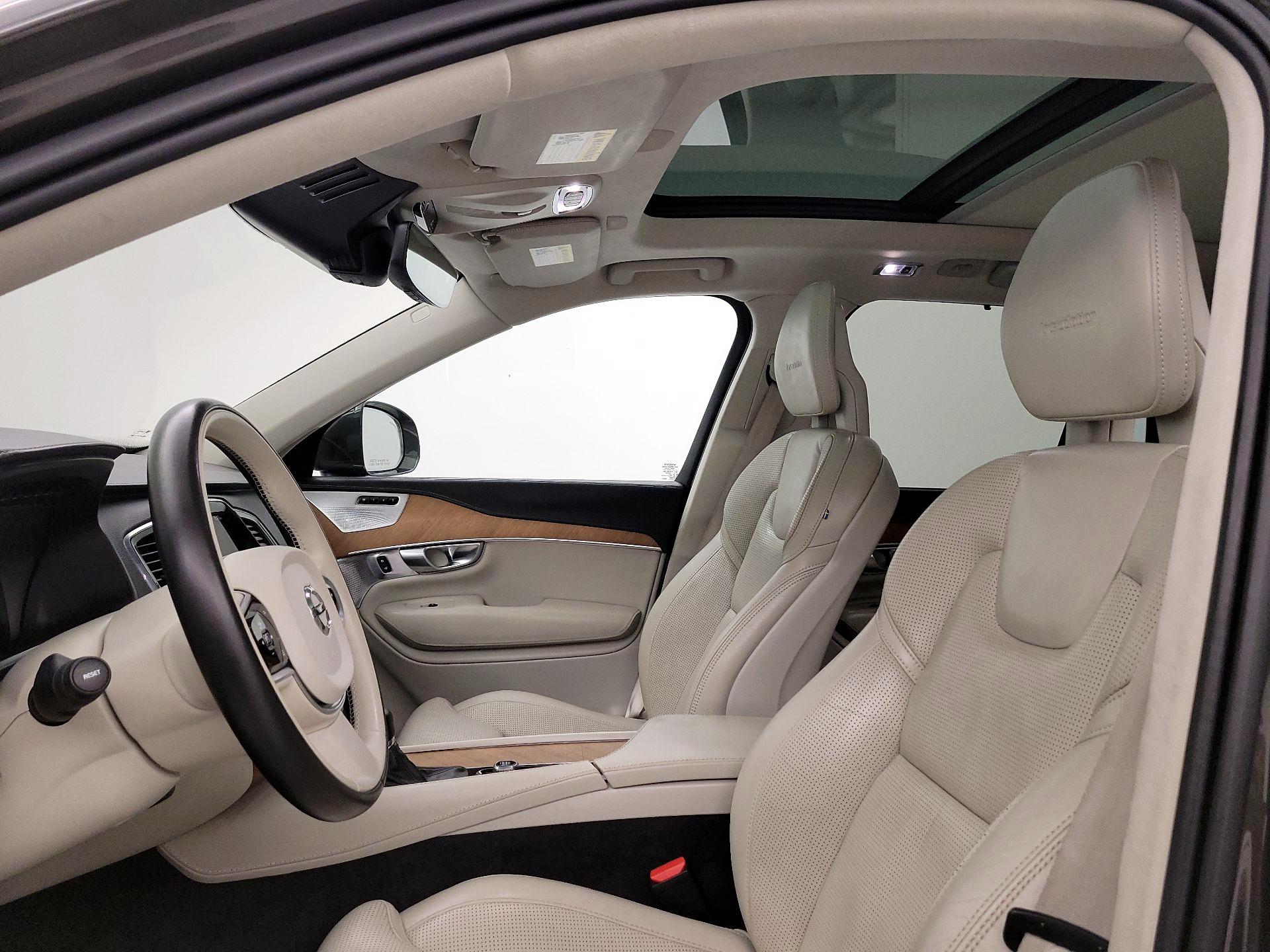 Thumbnail: 2020 Volvo XC90 - 18