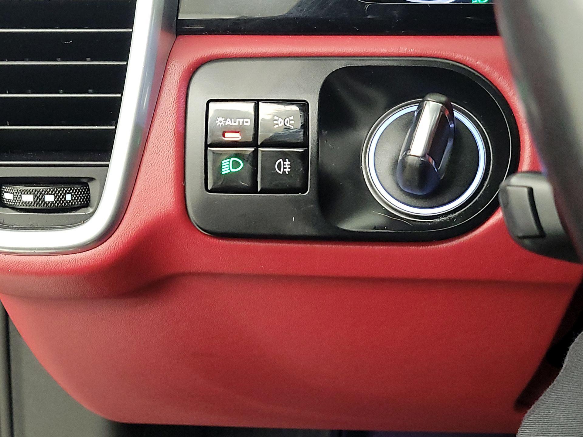 Thumbnail: 2019 Porsche Cayenne - 13