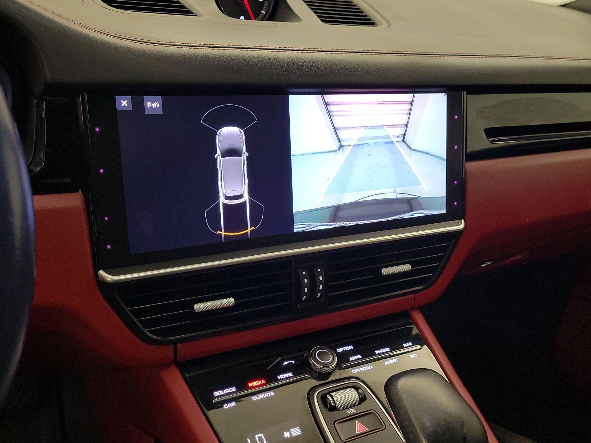 Thumbnail: 2019 Porsche Cayenne - 15