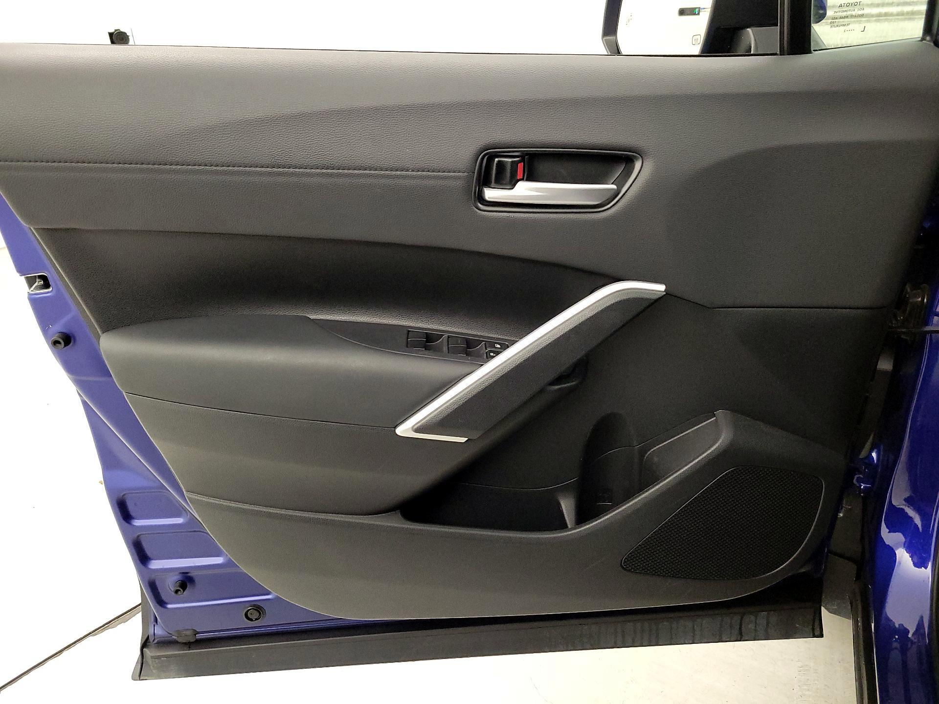 Thumbnail: 2023 Toyota Corolla Cross - 12