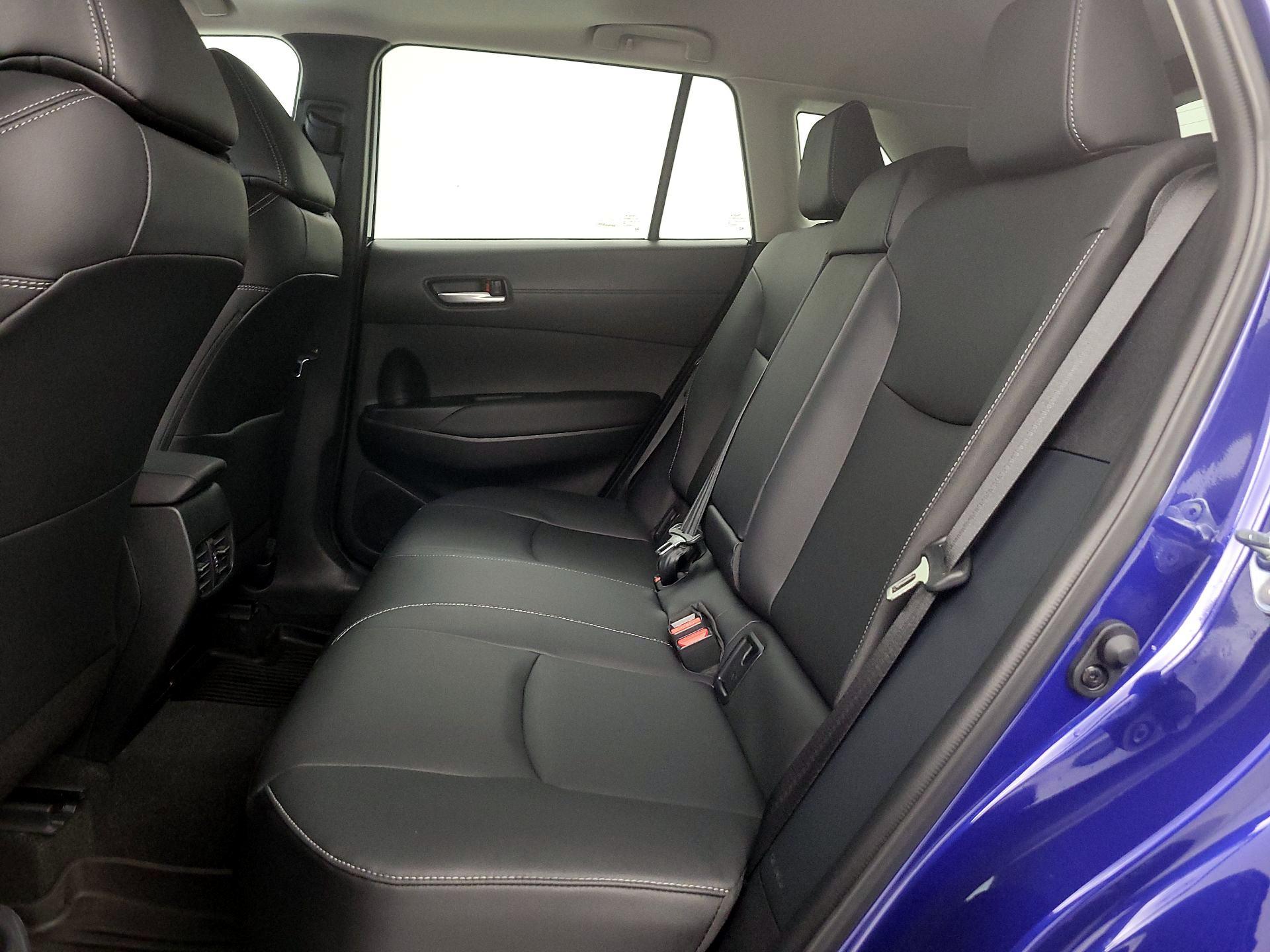 Thumbnail: 2023 Toyota Corolla Cross - 18