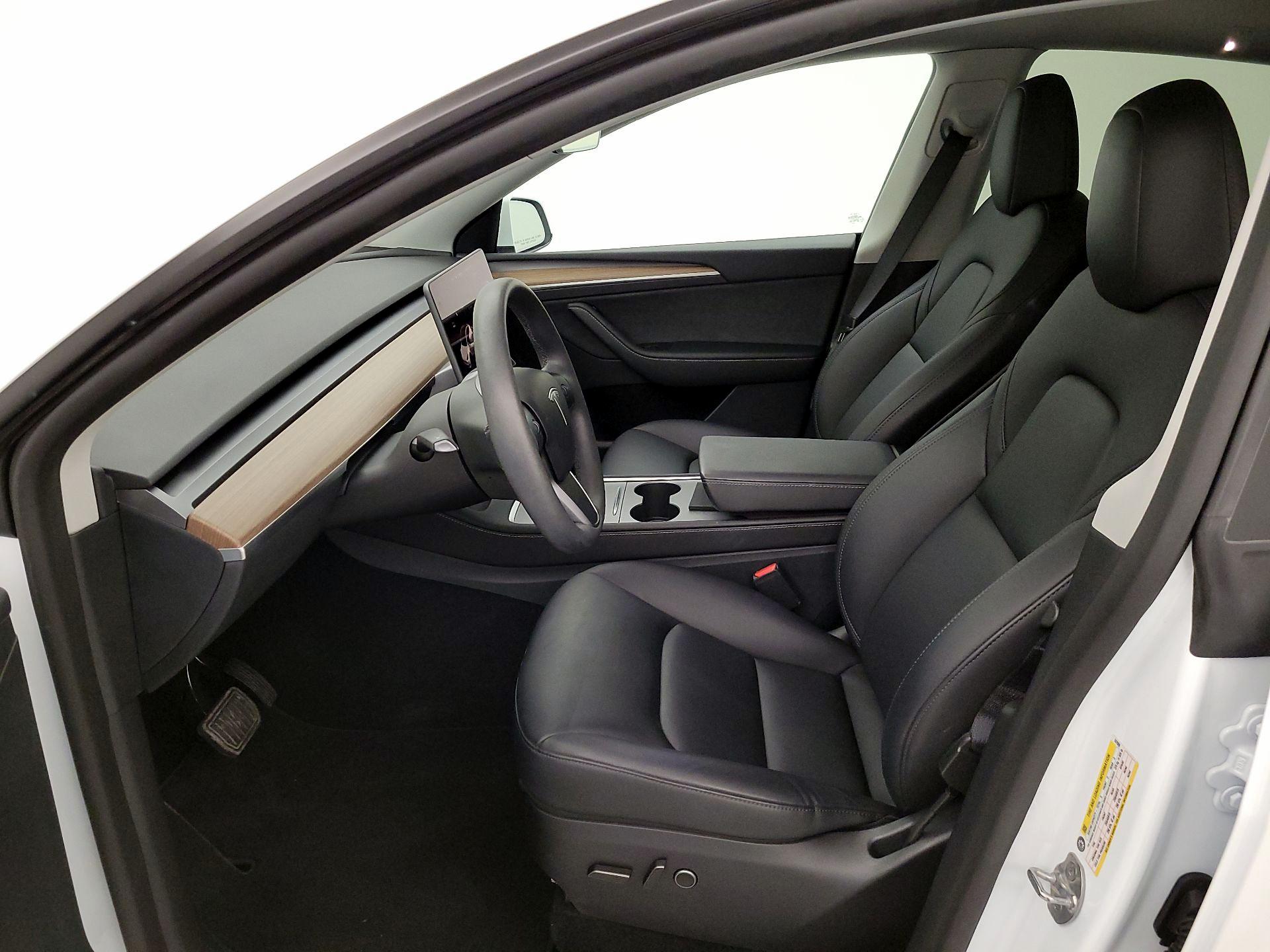 Thumbnail: 2025 Tesla Model Y - 11