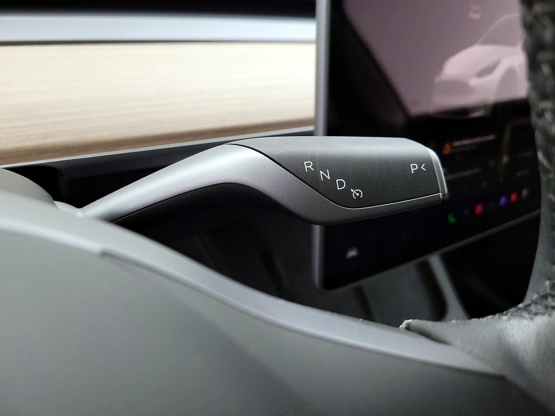 Thumbnail: 2025 Tesla Model Y - 17