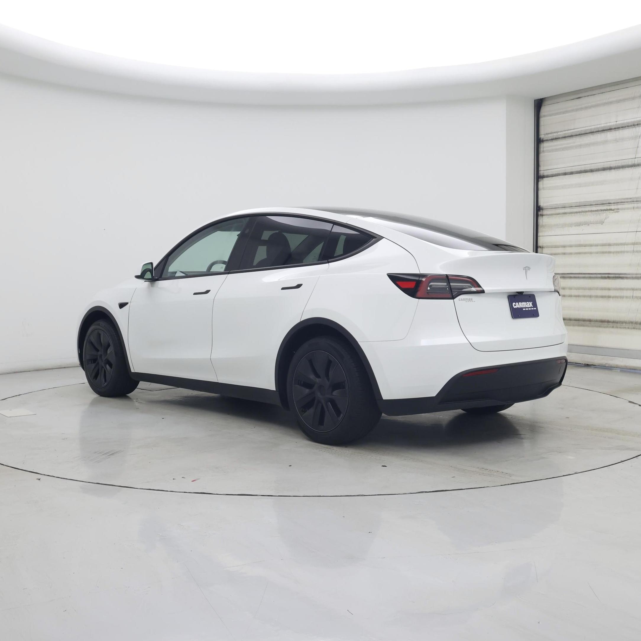 Thumbnail: 2025 Tesla Model Y - 2