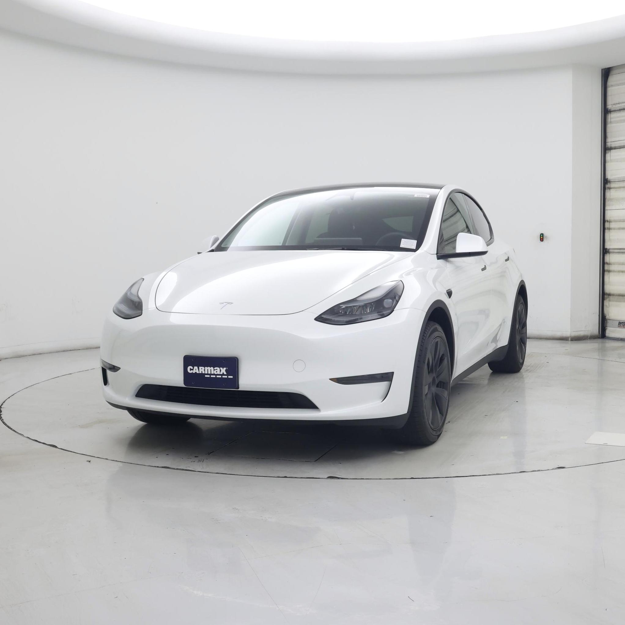 Thumbnail: 2025 Tesla Model Y - 4