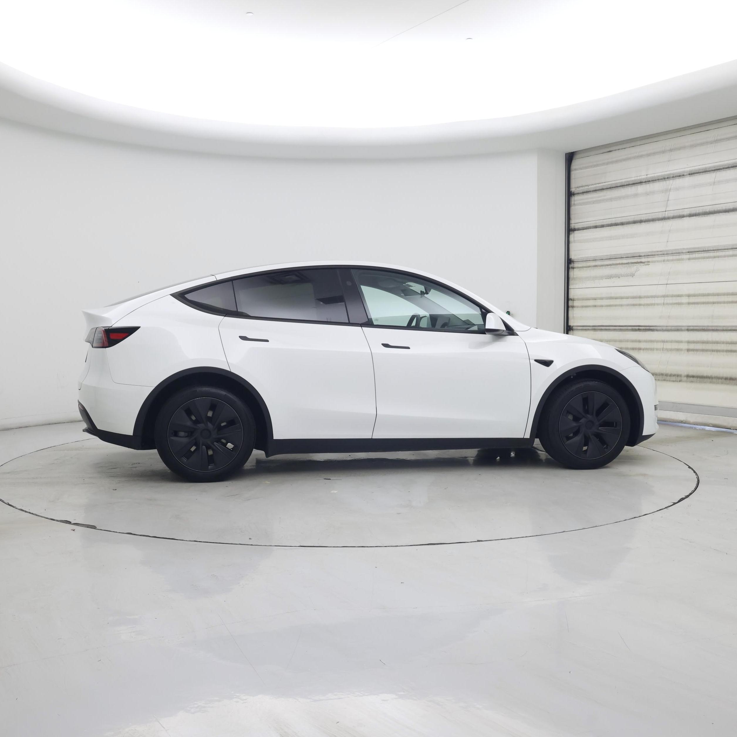 Thumbnail: 2025 Tesla Model Y - 7