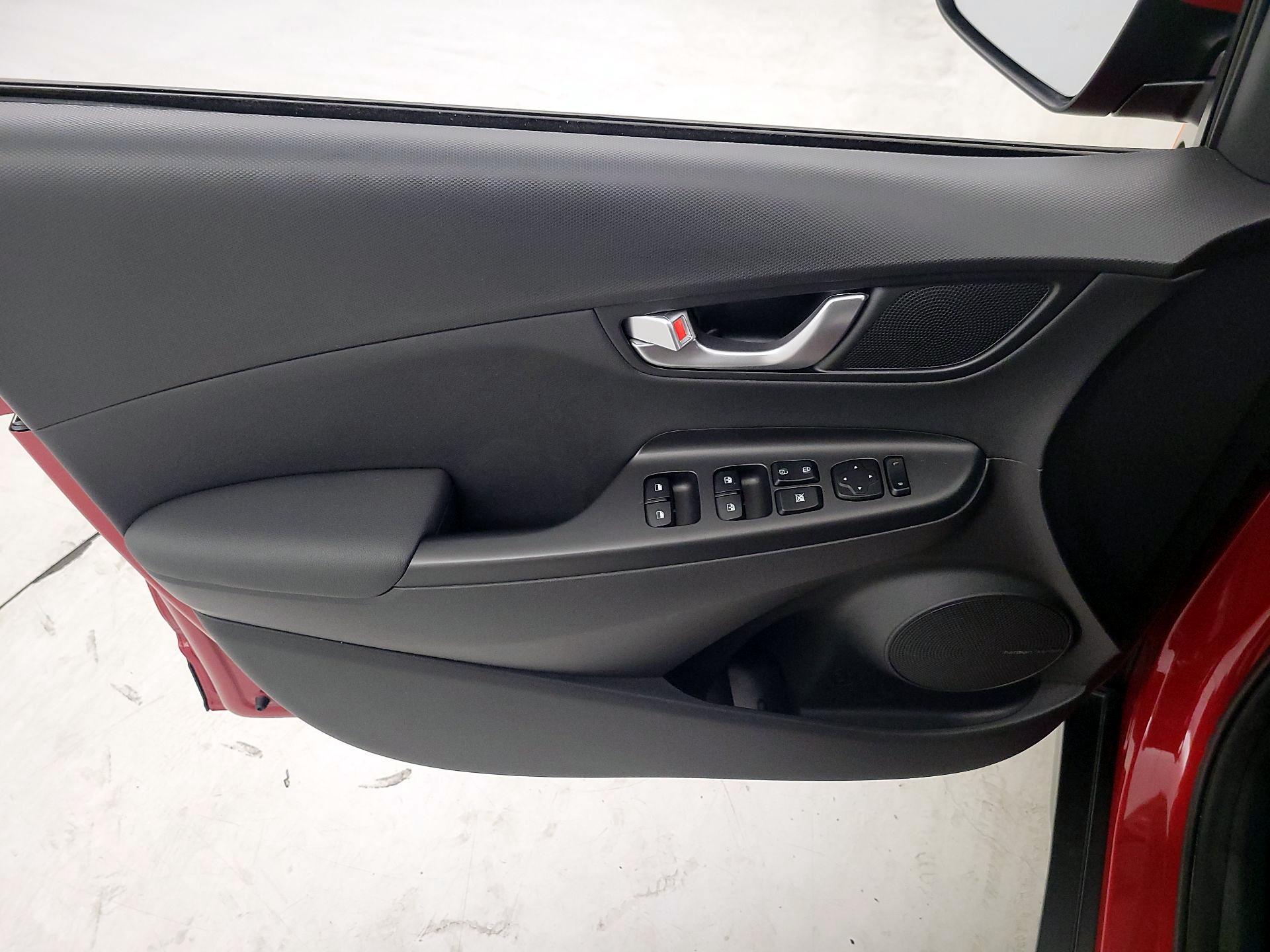 Thumbnail: 2022 Hyundai Kona - 12