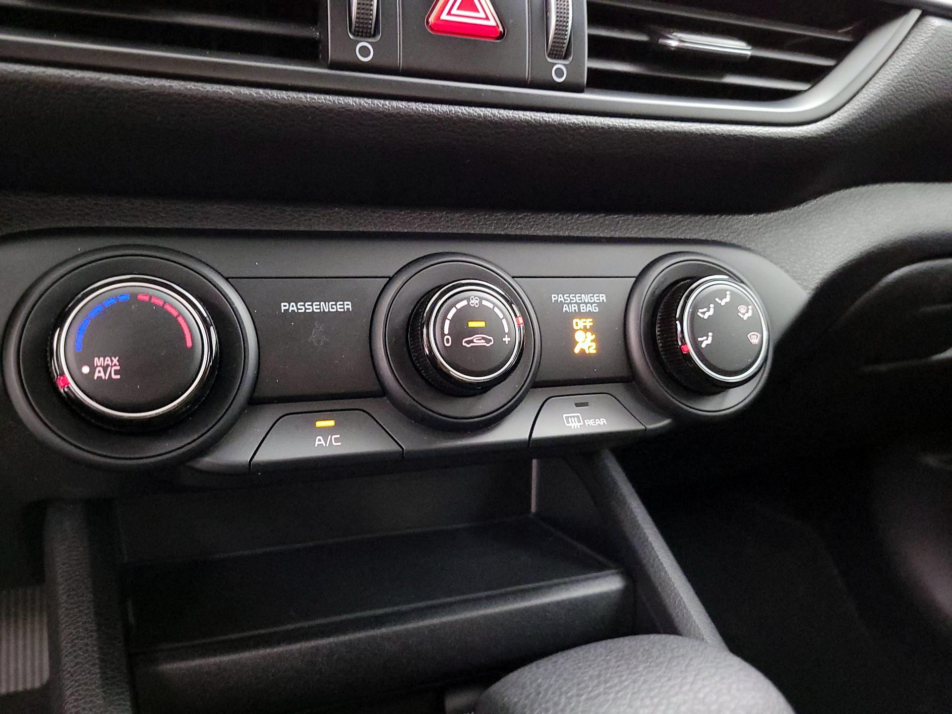 Thumbnail: 2023 Kia Forte - 16