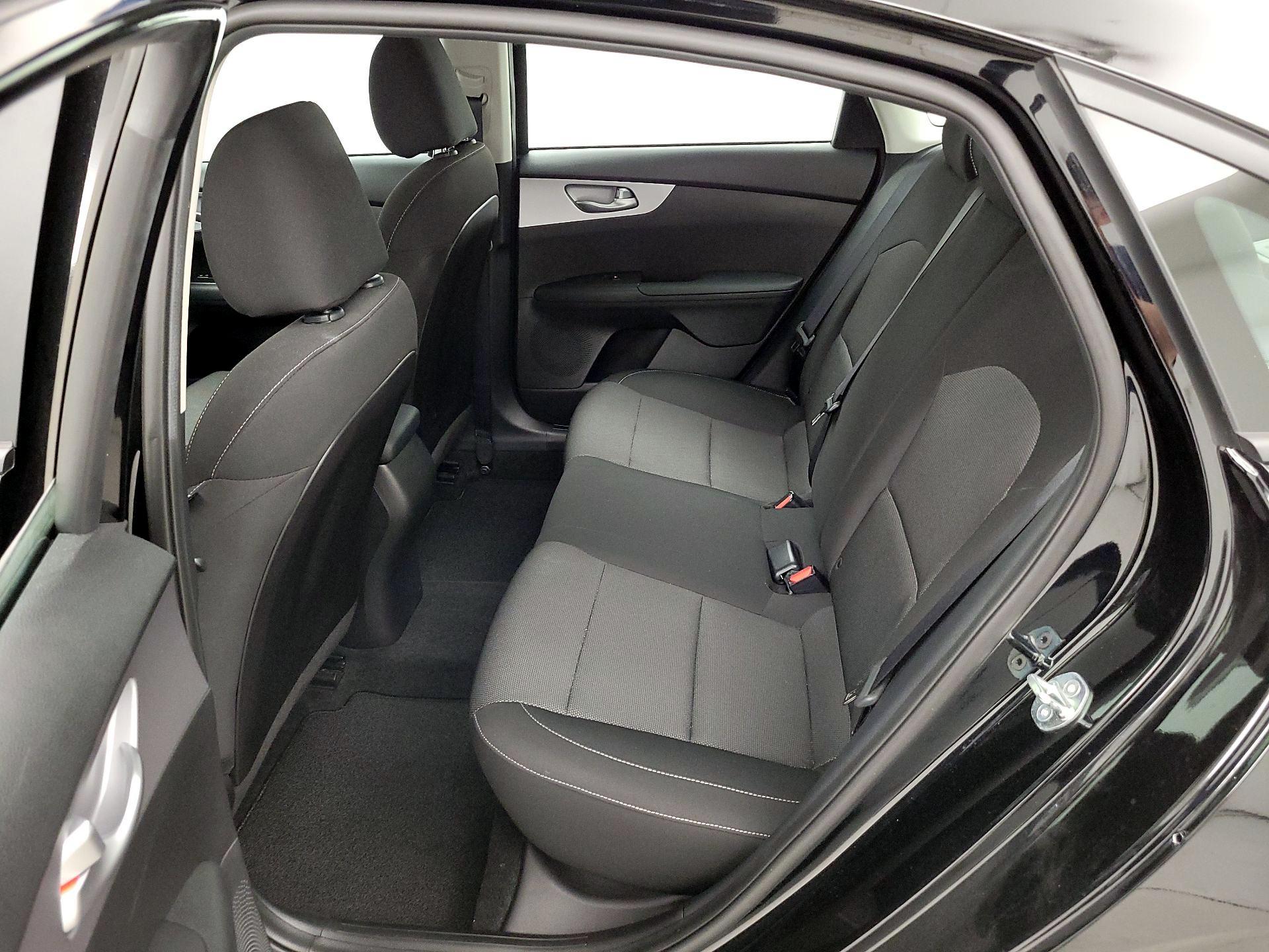 Thumbnail: 2023 Kia Forte - 19