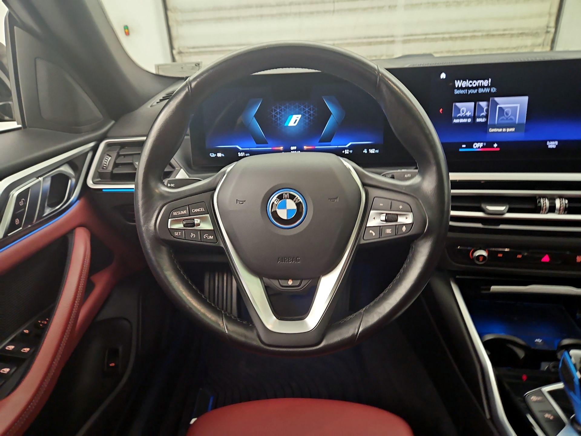 Thumbnail: 2023 BMW i4 - 10