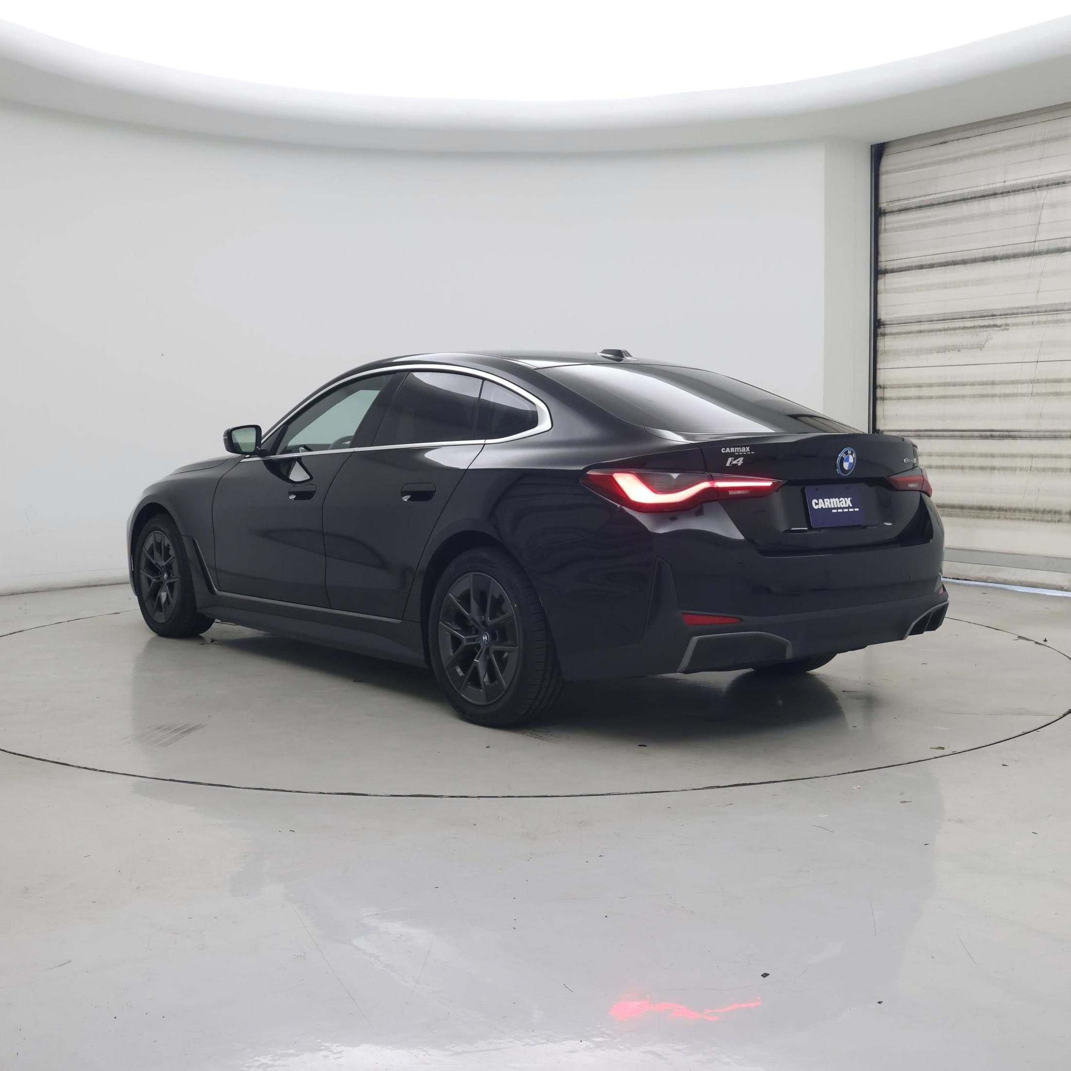 Thumbnail: 2023 BMW i4 - 2