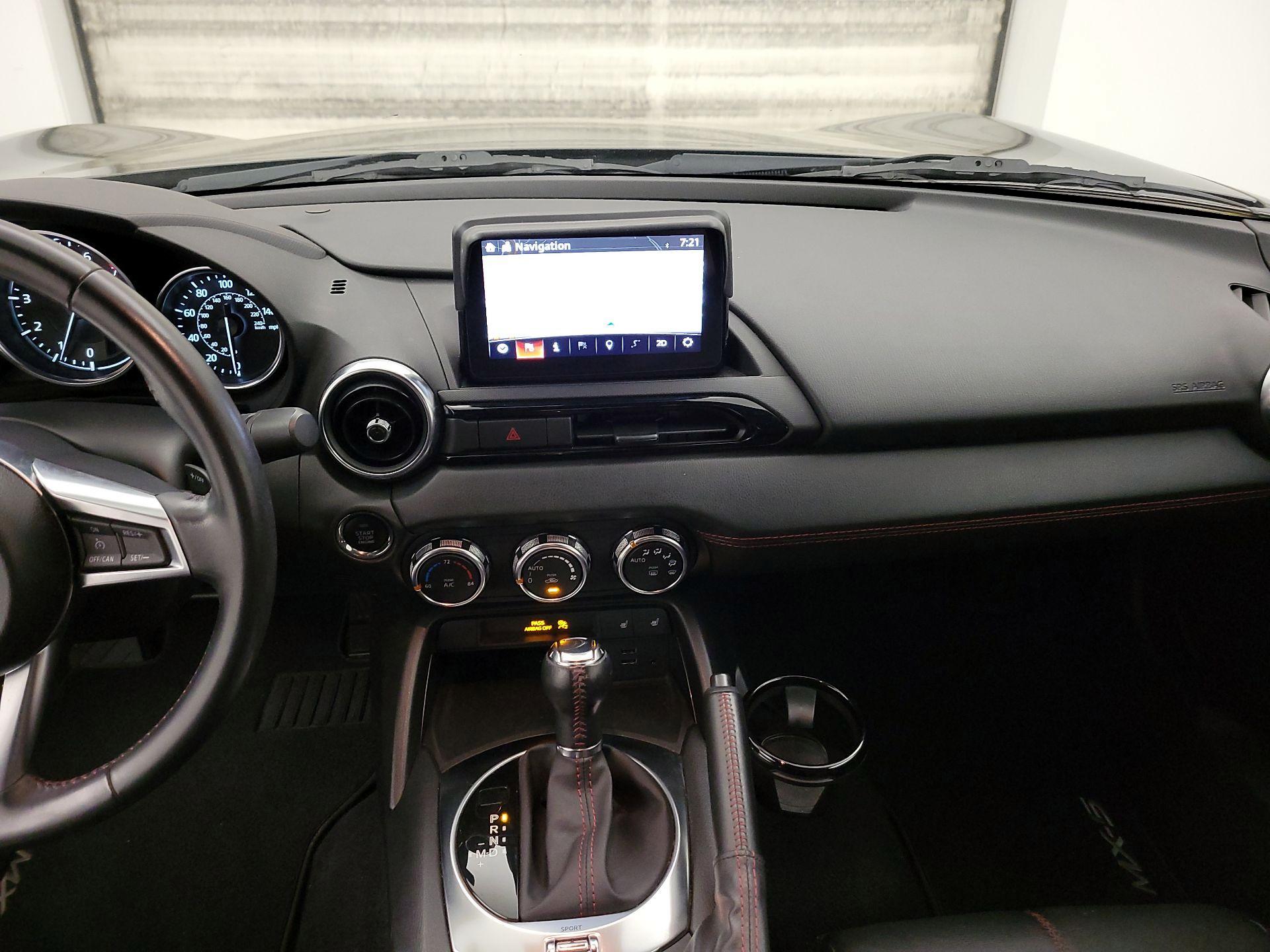 Thumbnail: 2019 Mazda MX-5 Miata - 9