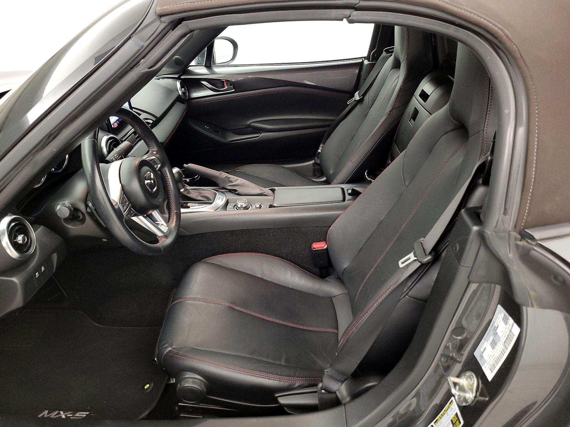 Thumbnail: 2019 Mazda MX-5 Miata - 11