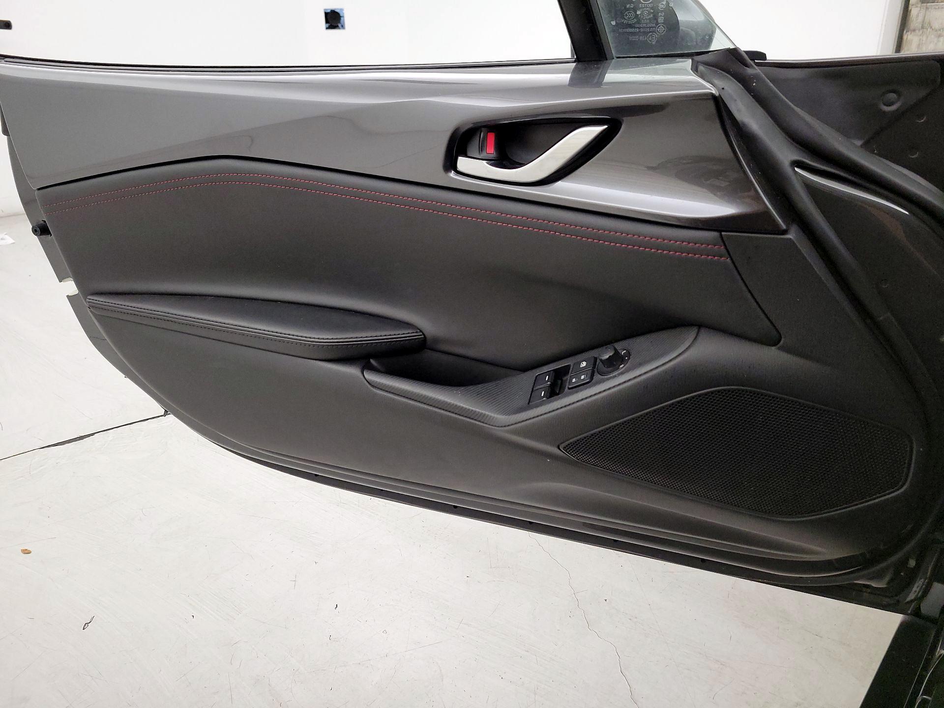 Thumbnail: 2019 Mazda MX-5 Miata - 12