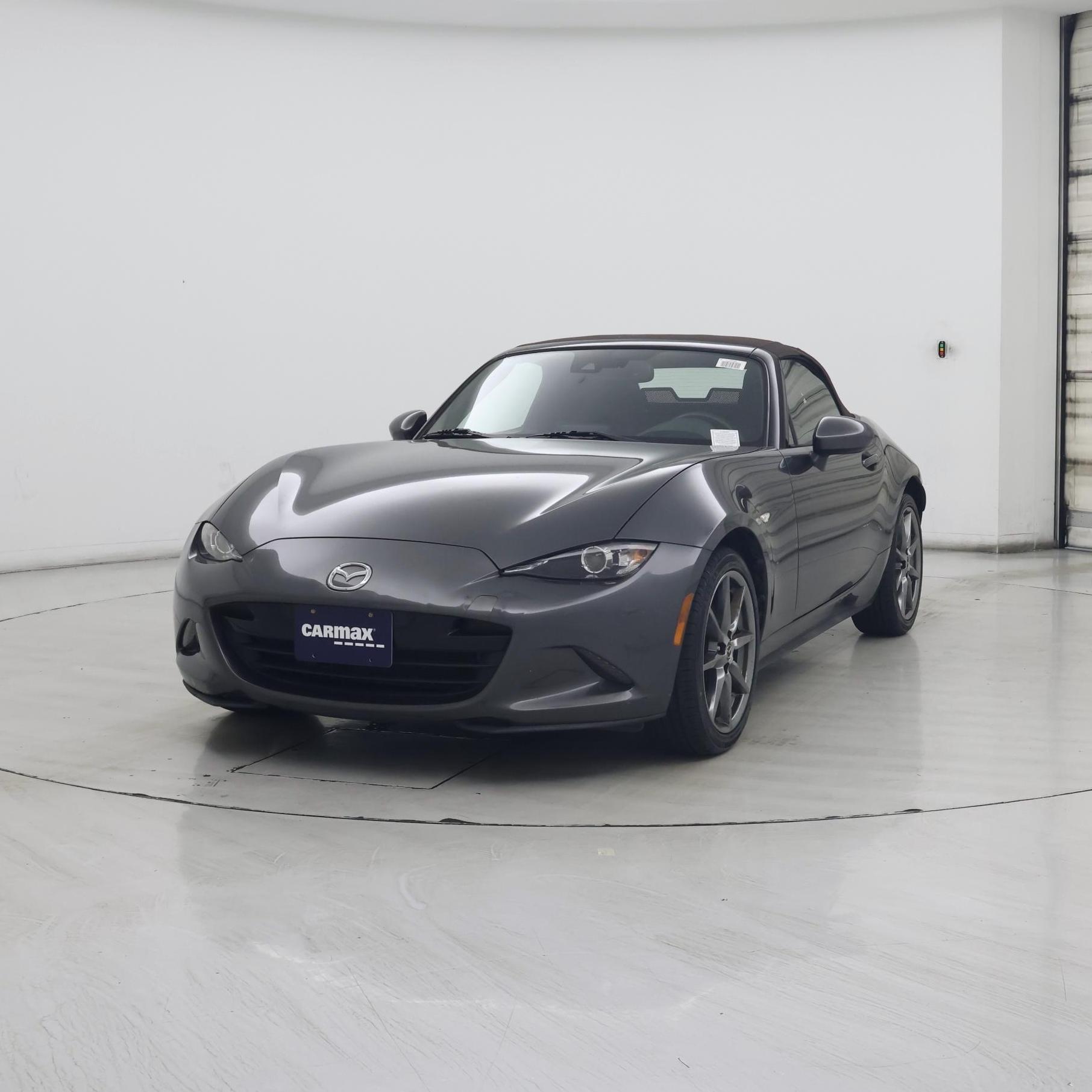 Thumbnail: 2019 Mazda MX-5 Miata - 4