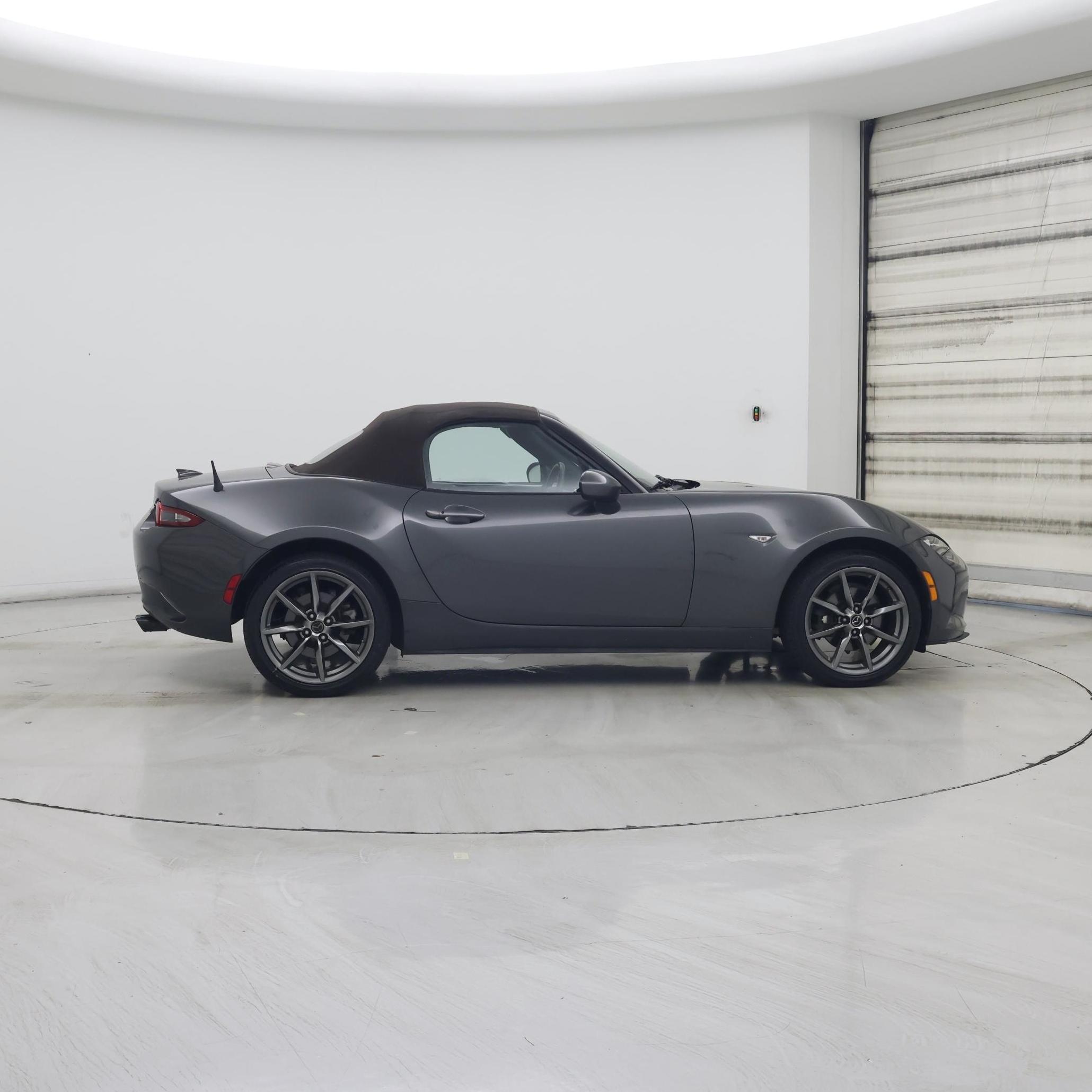 Thumbnail: 2019 Mazda MX-5 Miata - 7