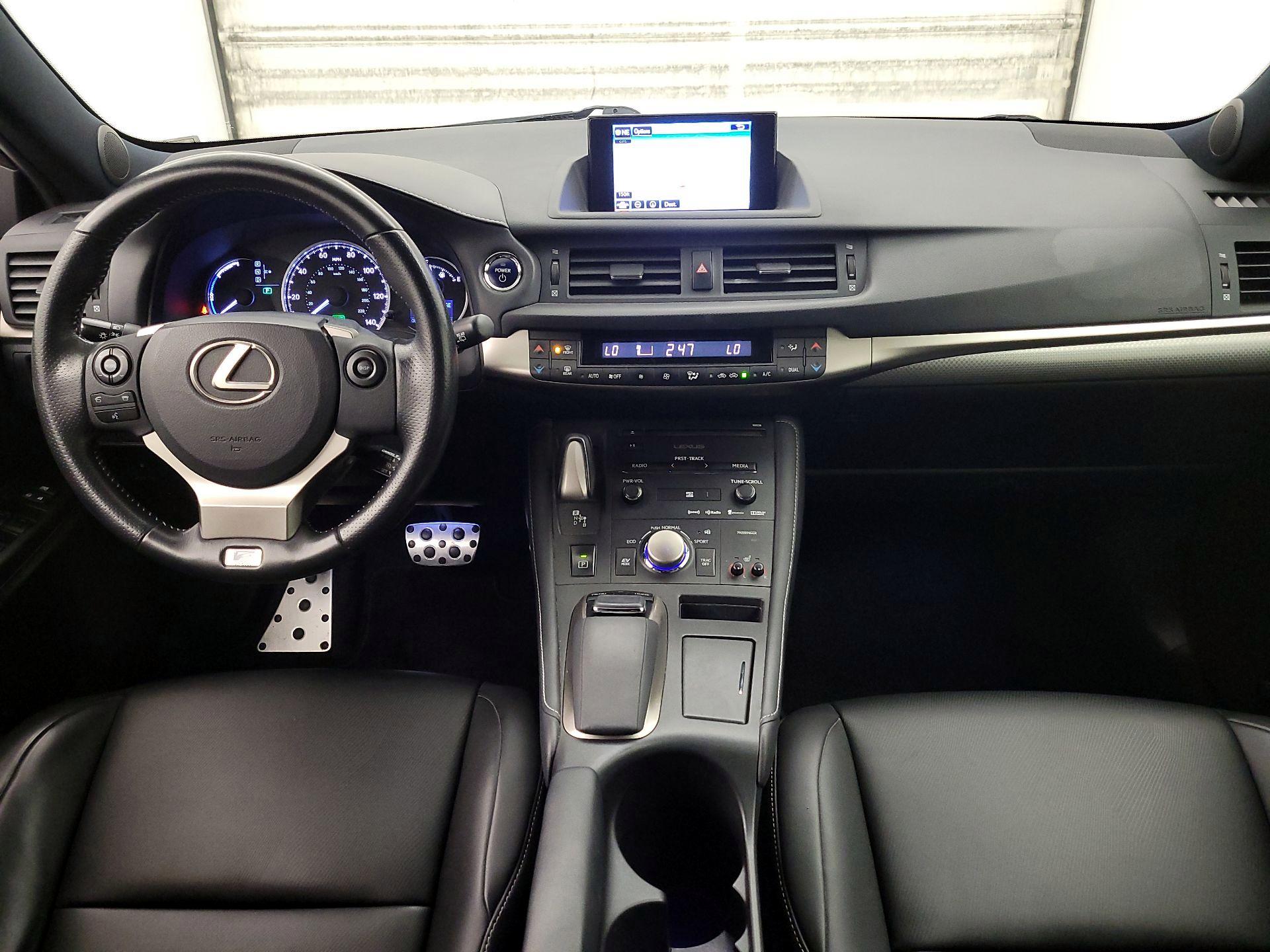 Thumbnail: 2015 Lexus CT - 9