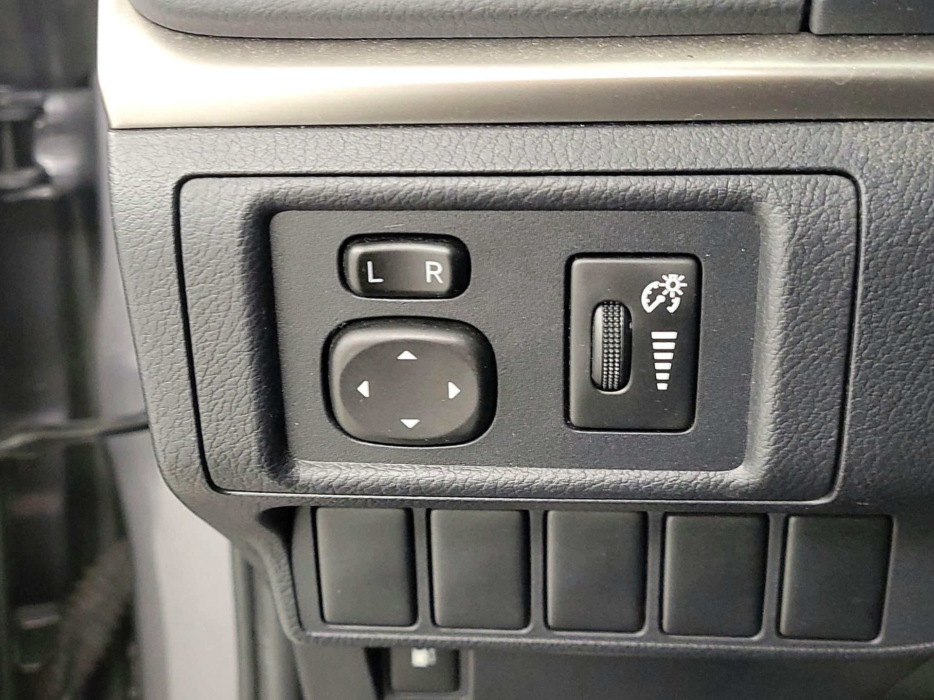 Thumbnail: 2015 Lexus CT - 13